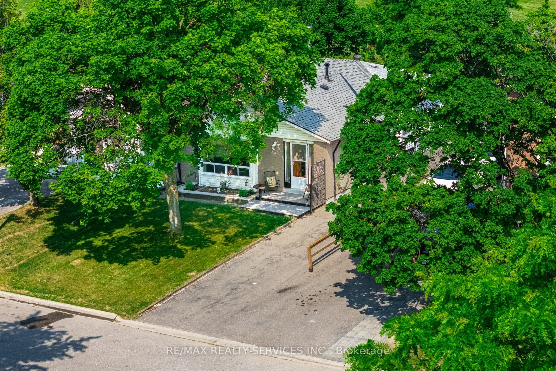 48 Glenmore Crescent