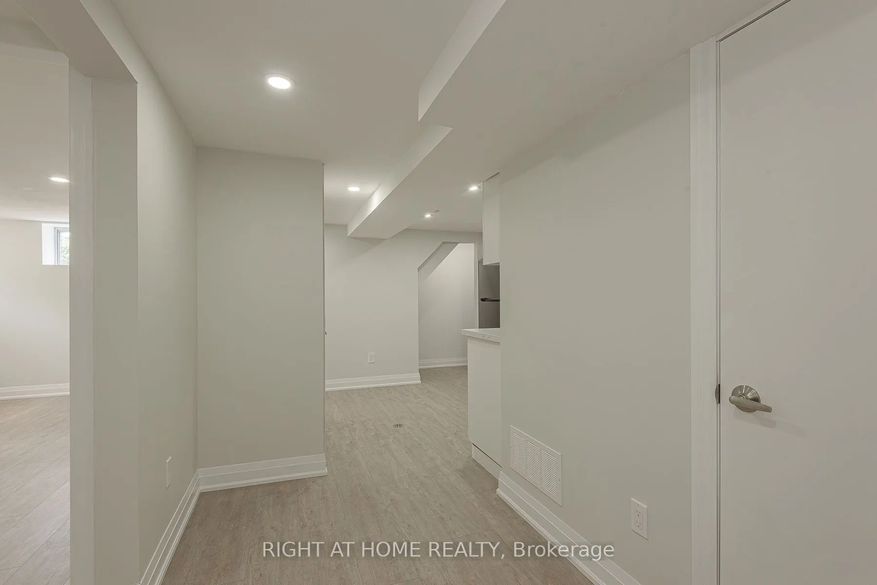 15 Hale Drive, #Basement