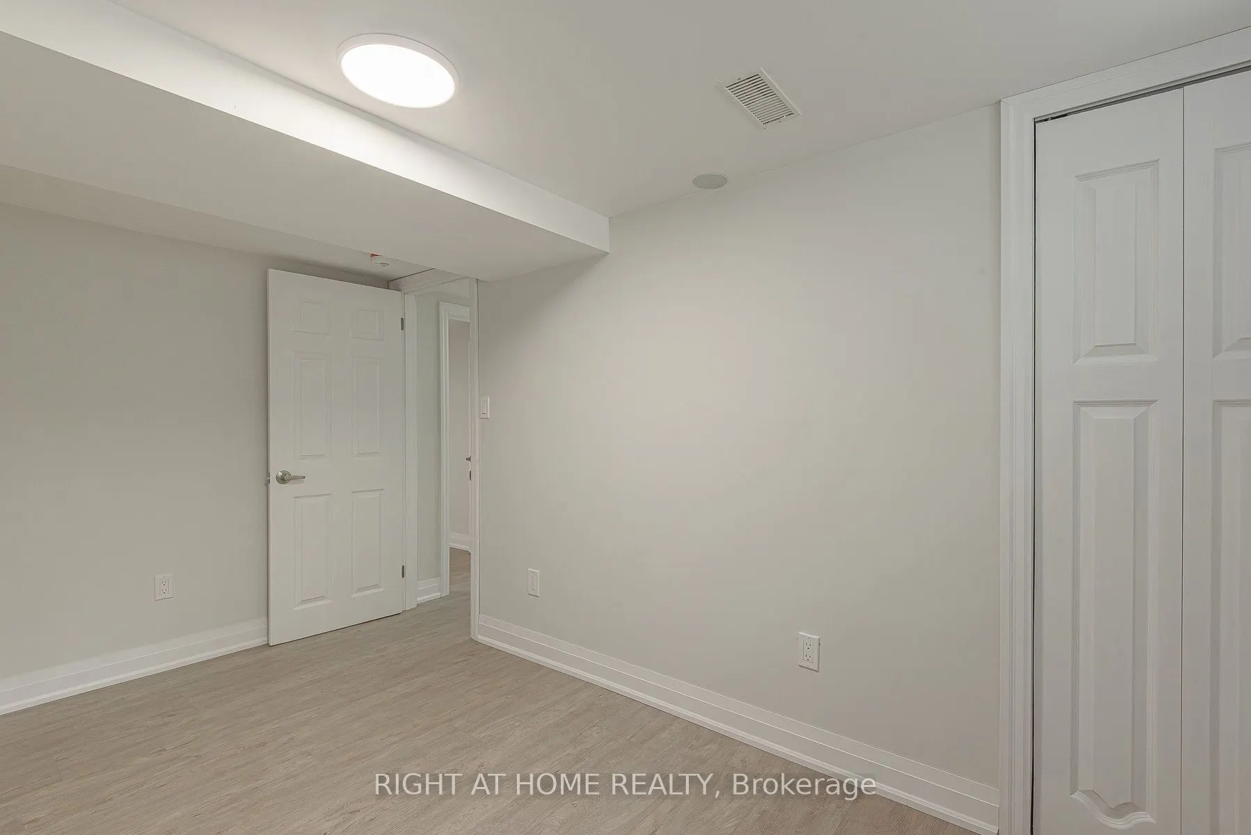 15 Hale Drive, #Basement