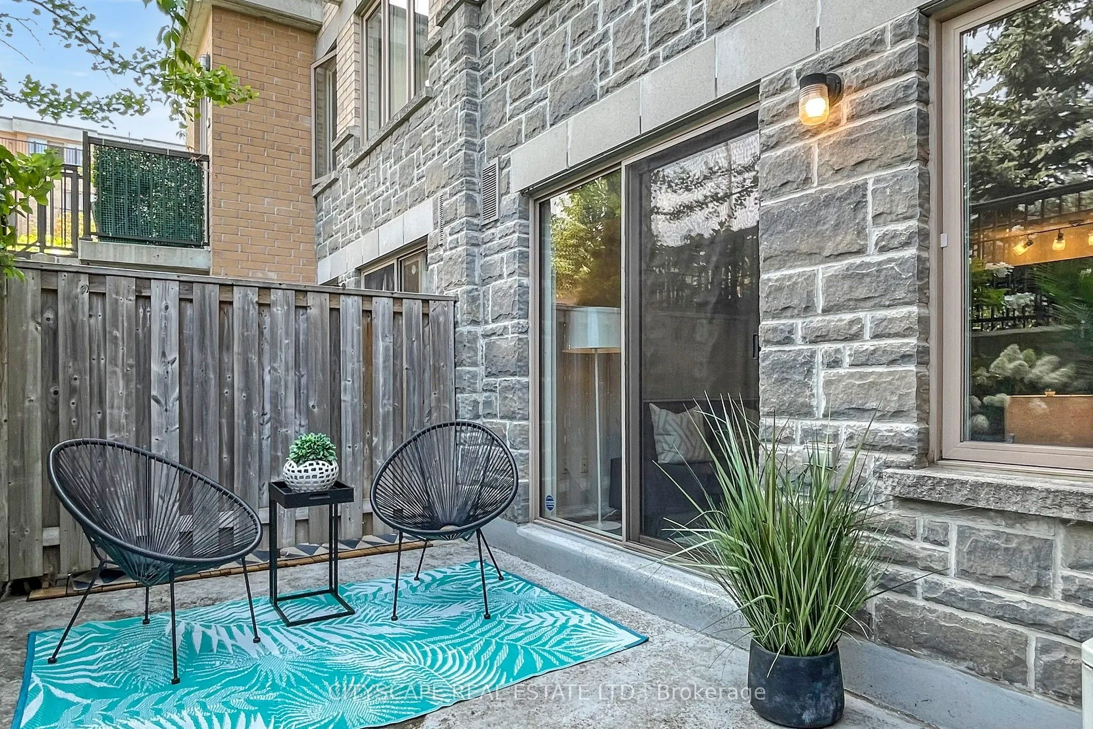 10 Foundry Avenue, #135