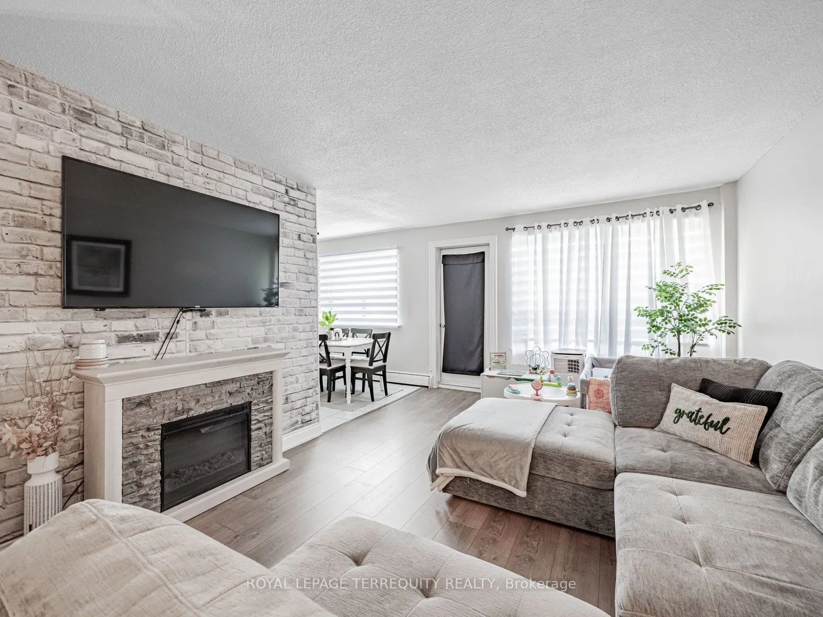 2411 New Street, #205