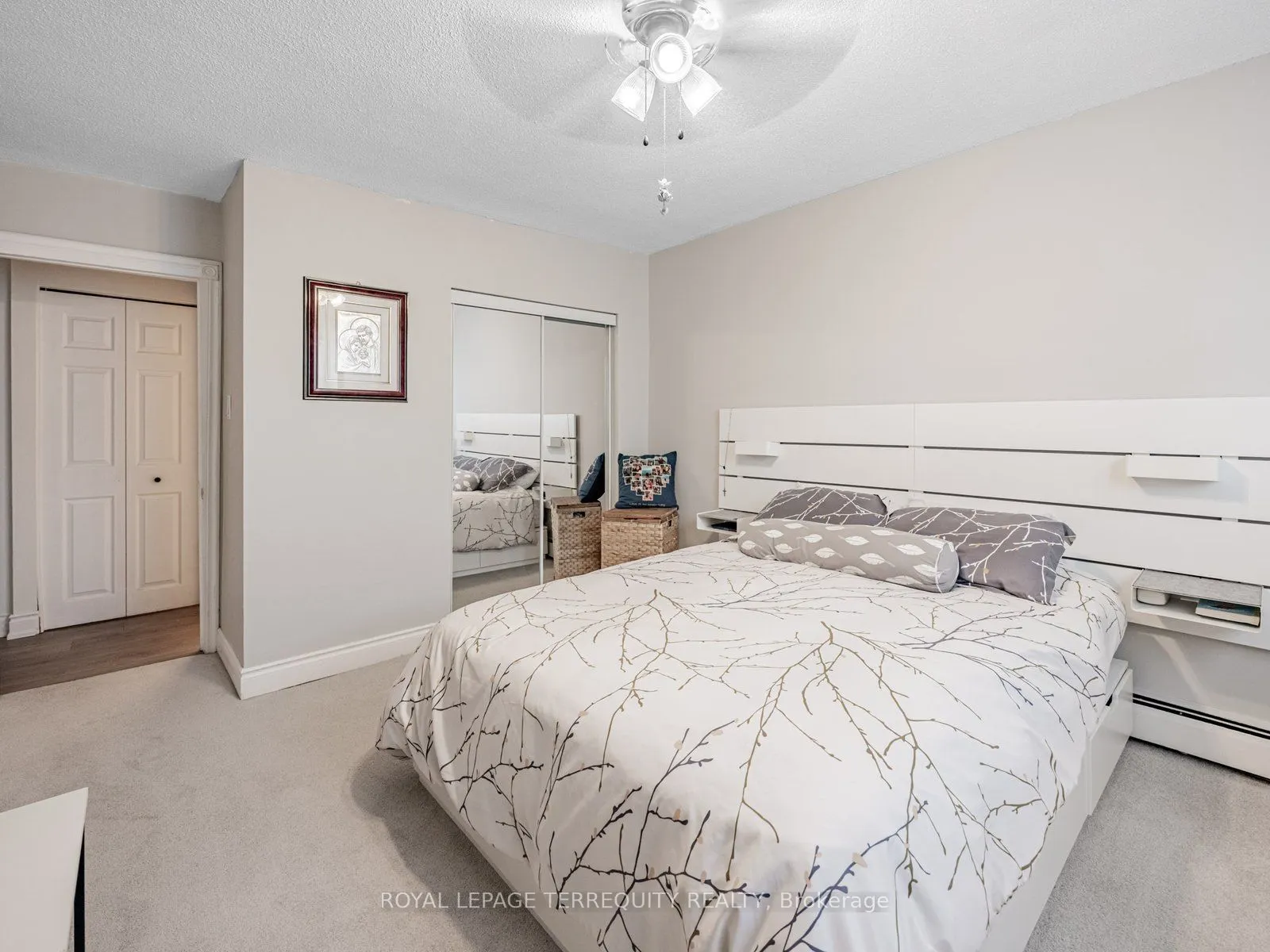 2411 New Street, #205