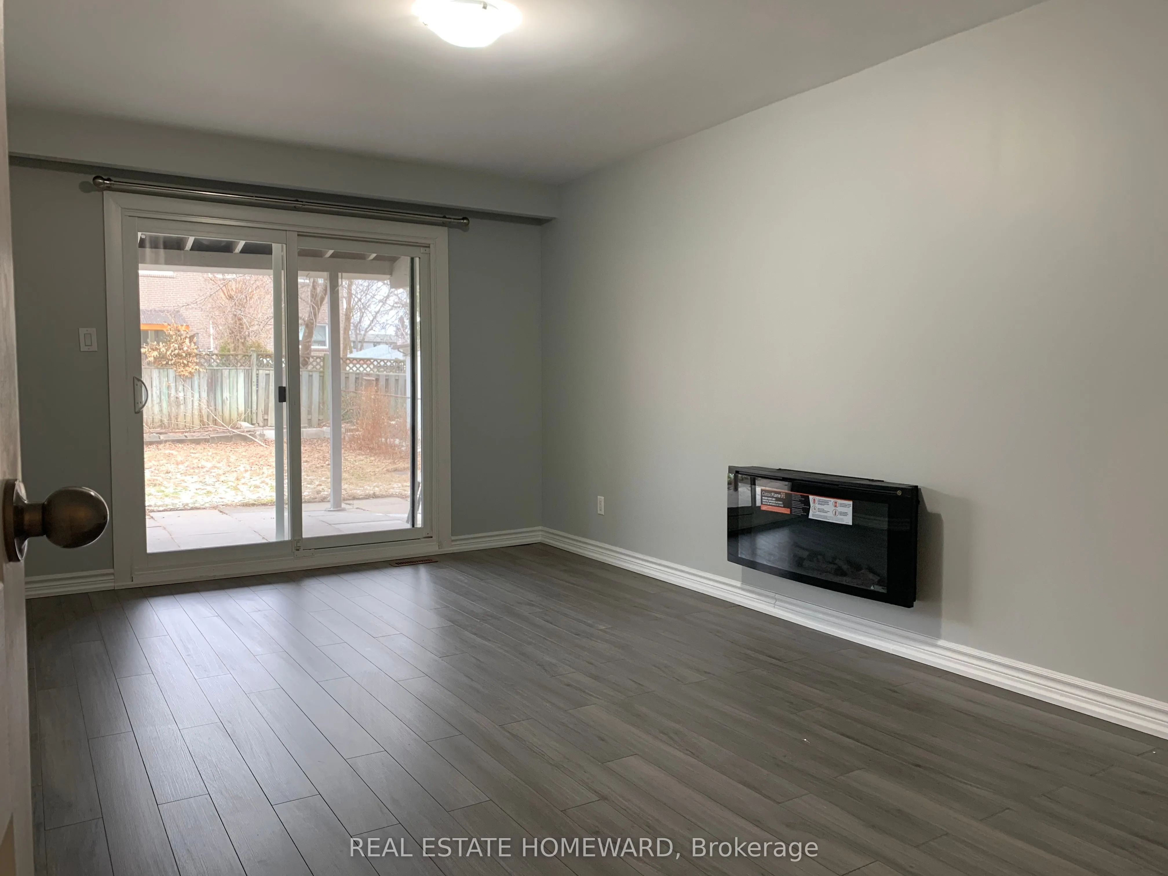 3341 Verhoeven Drive, #Ground & Bsmt