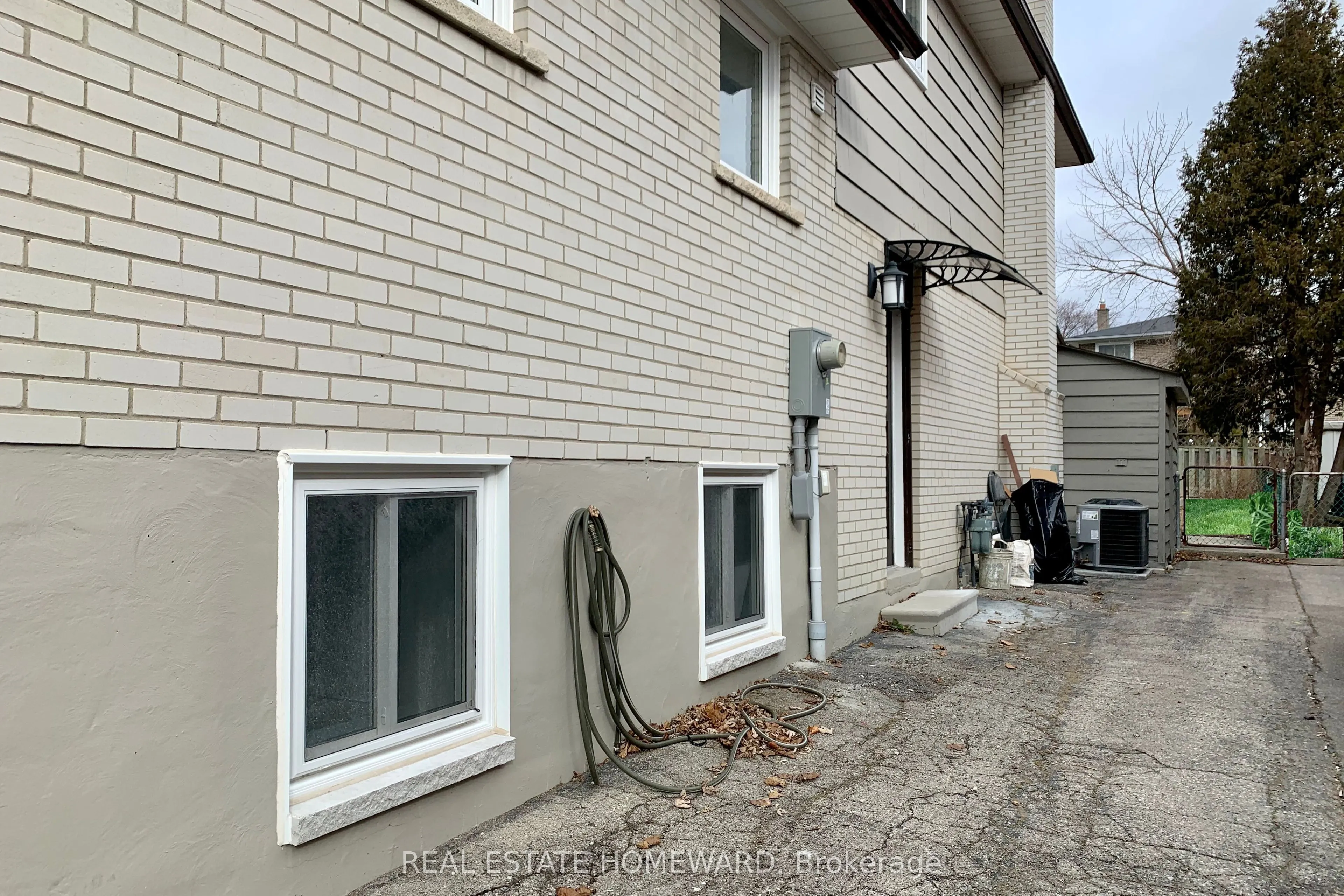 3341 Verhoeven Drive, #Ground & Bsmt