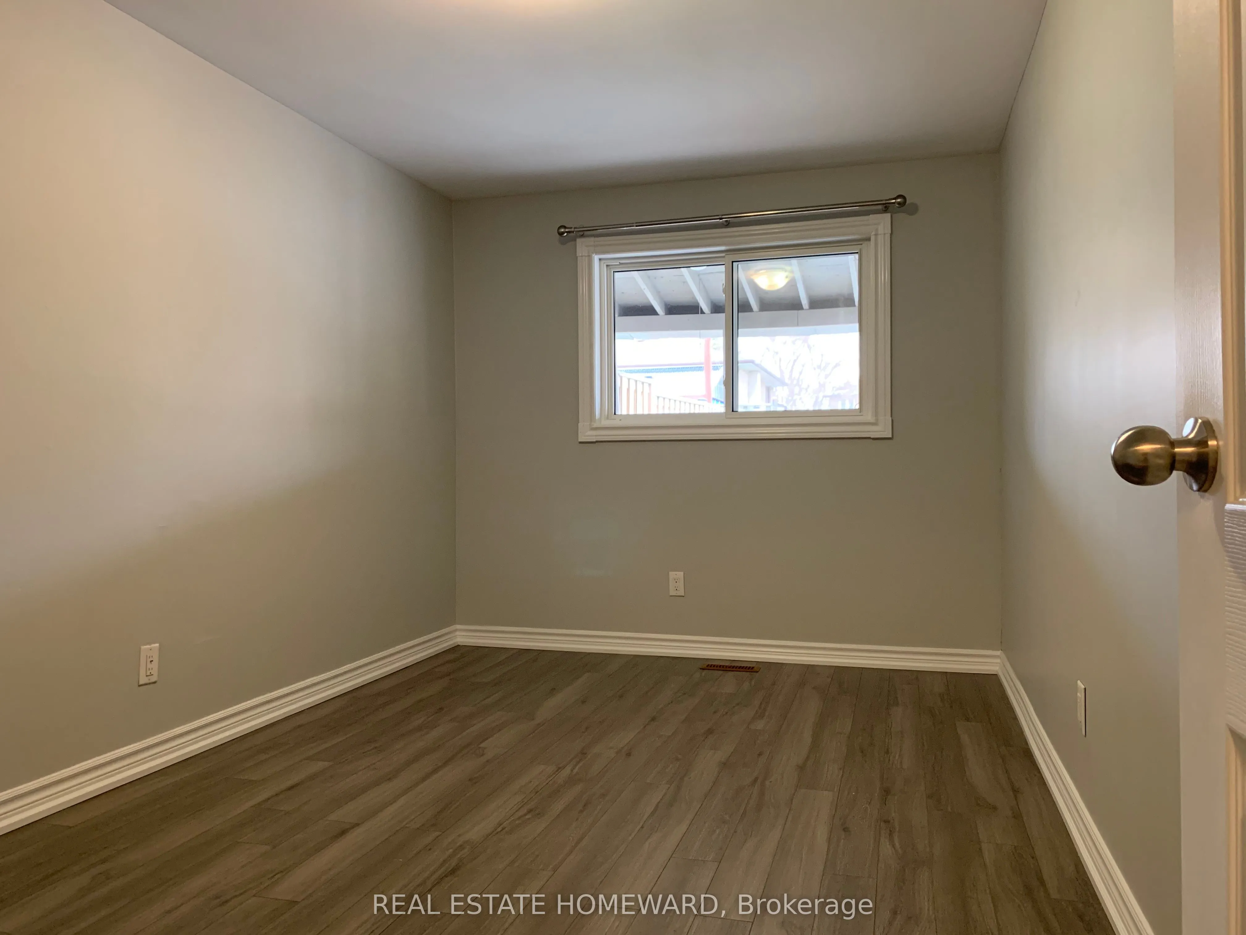 3341 Verhoeven Drive, #Ground & Bsmt
