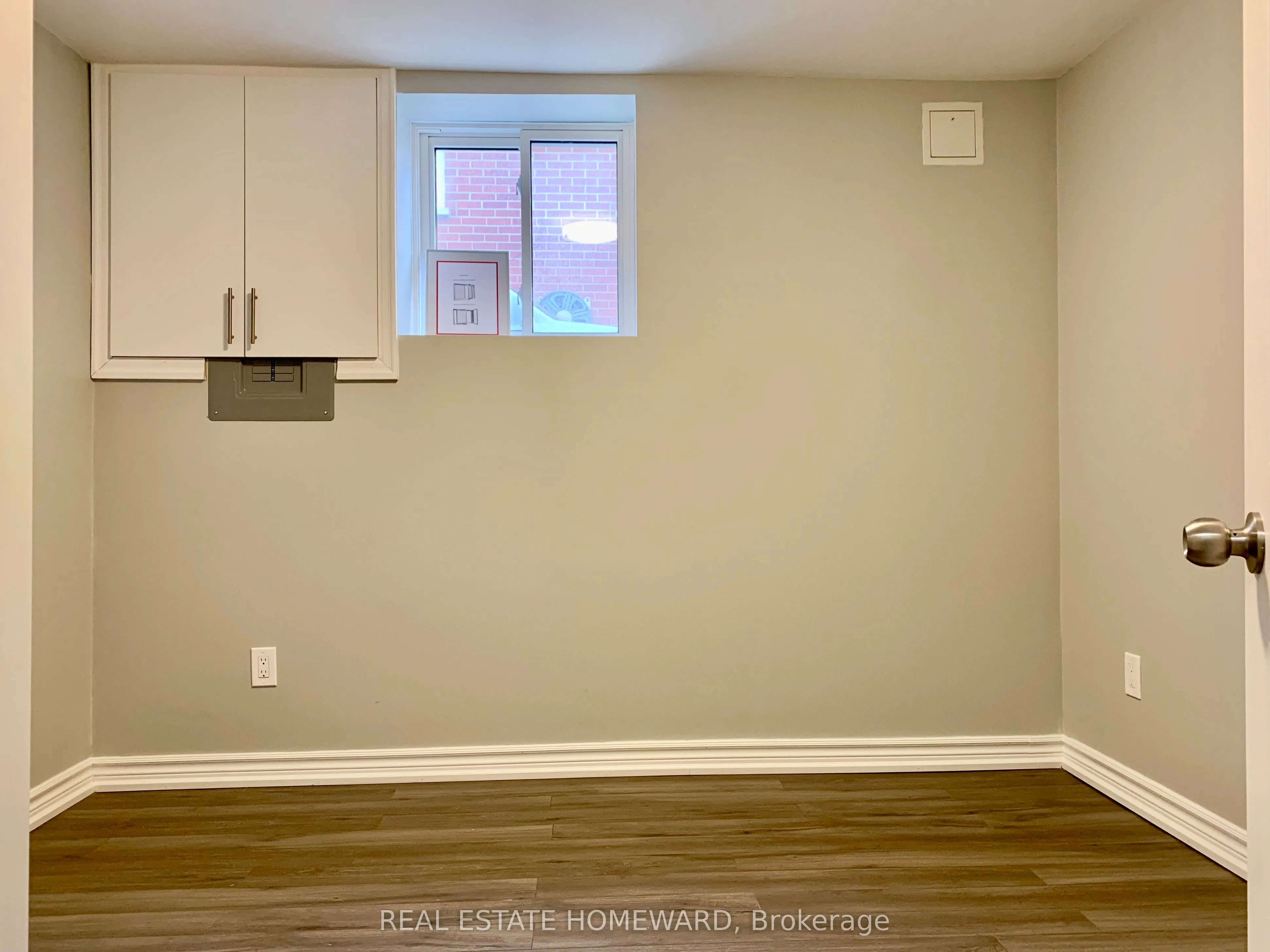 3341 Verhoeven Drive, #Ground & Bsmt