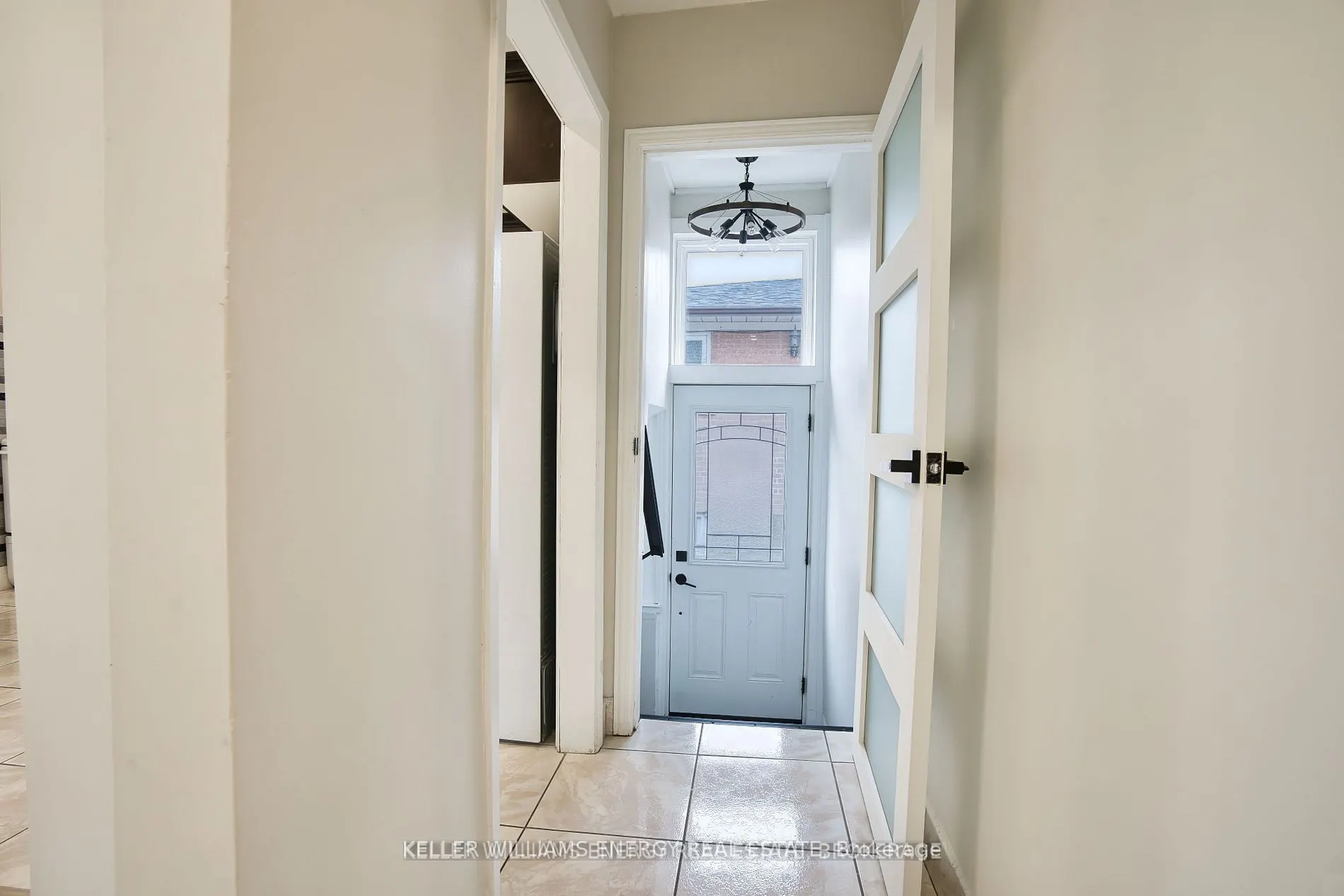21 Neames Crescent