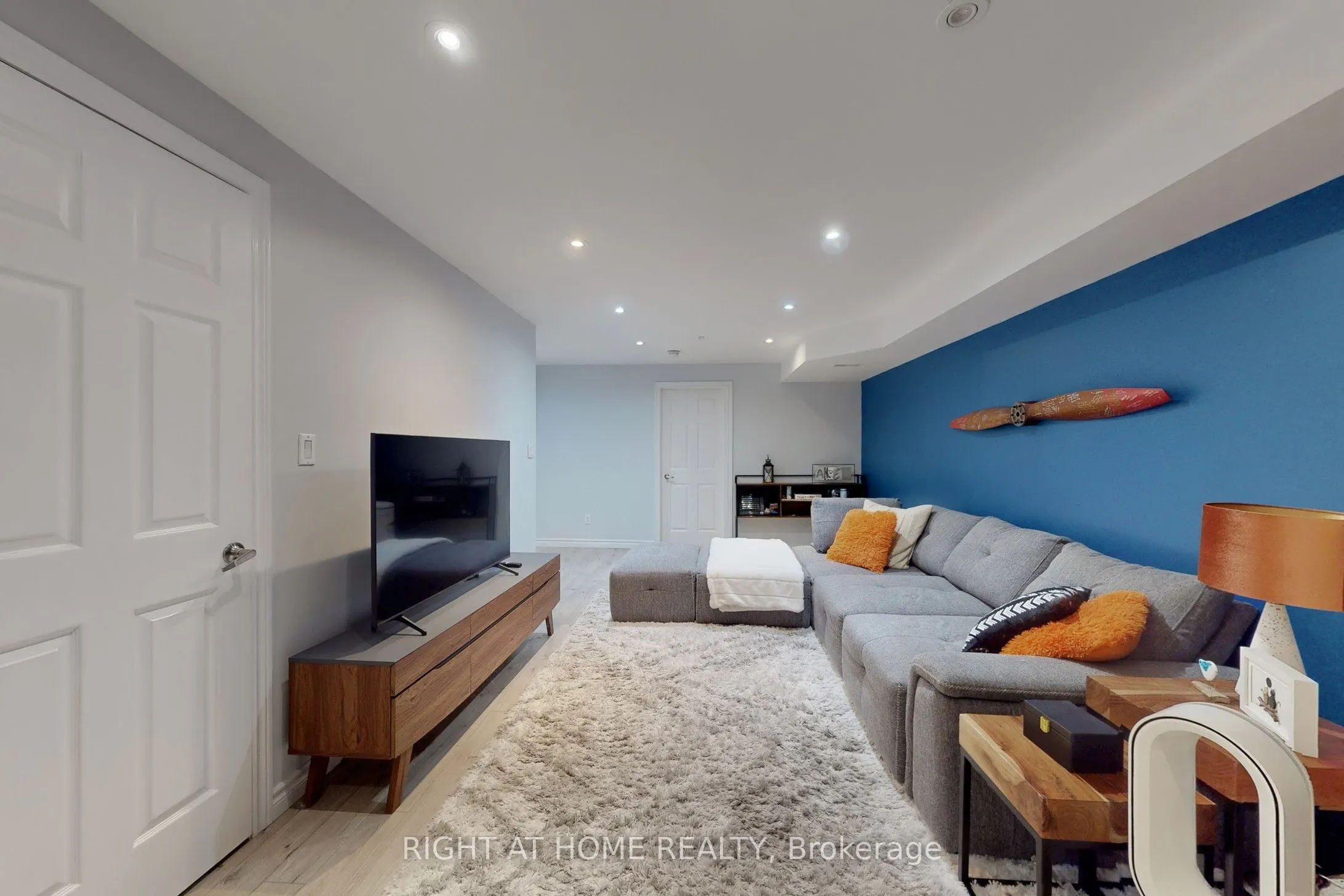 636 Evans Avenue, #65