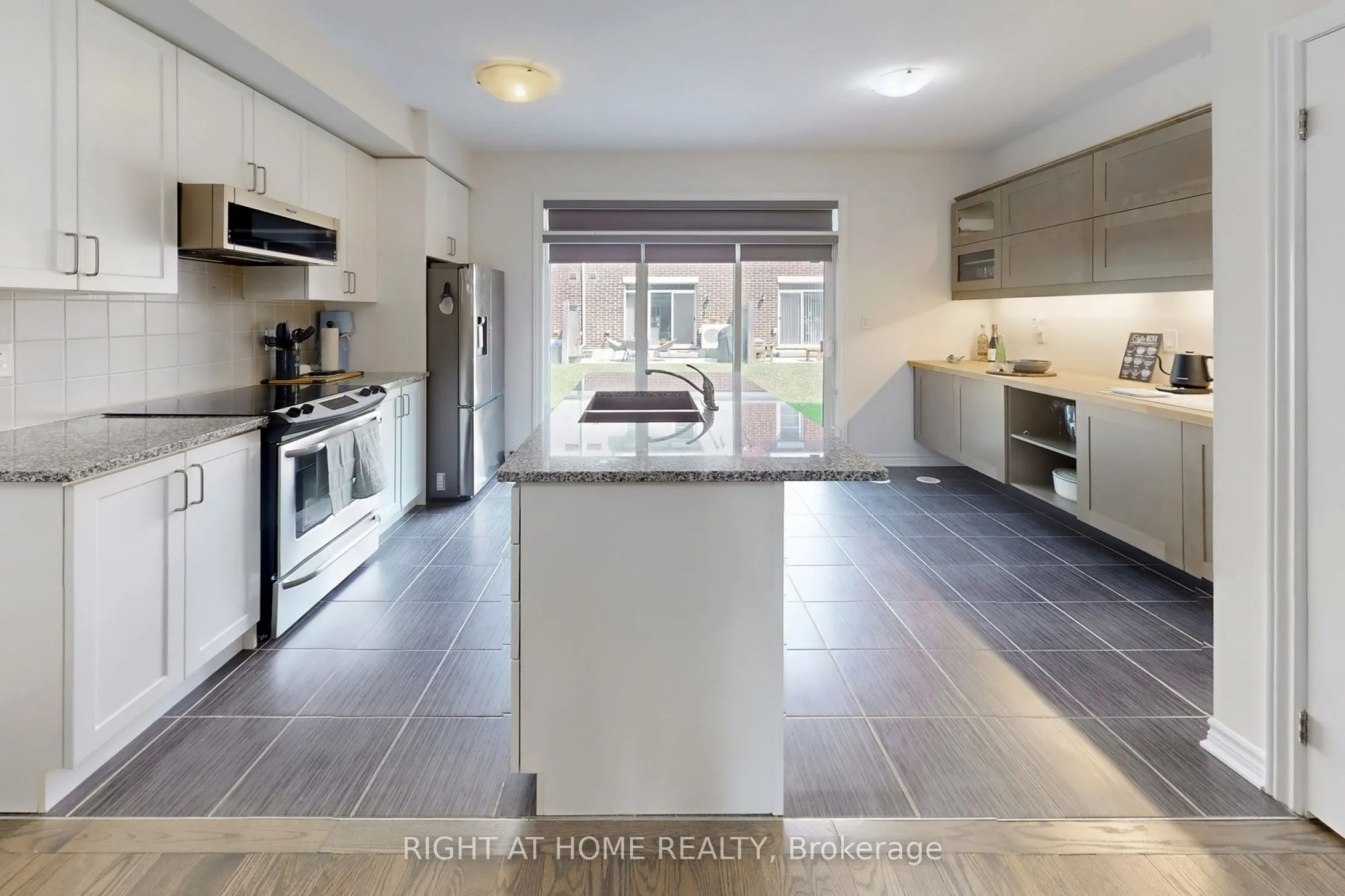 636 Evans Avenue, #65
