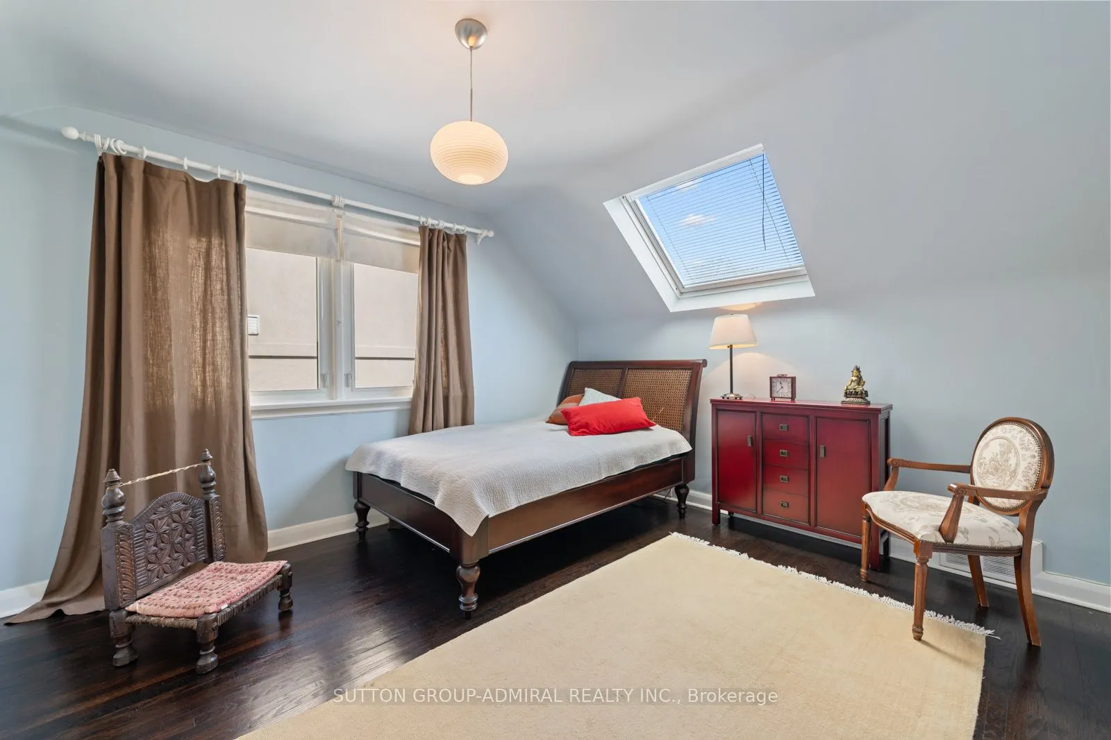 39 Pinehurst Crescent