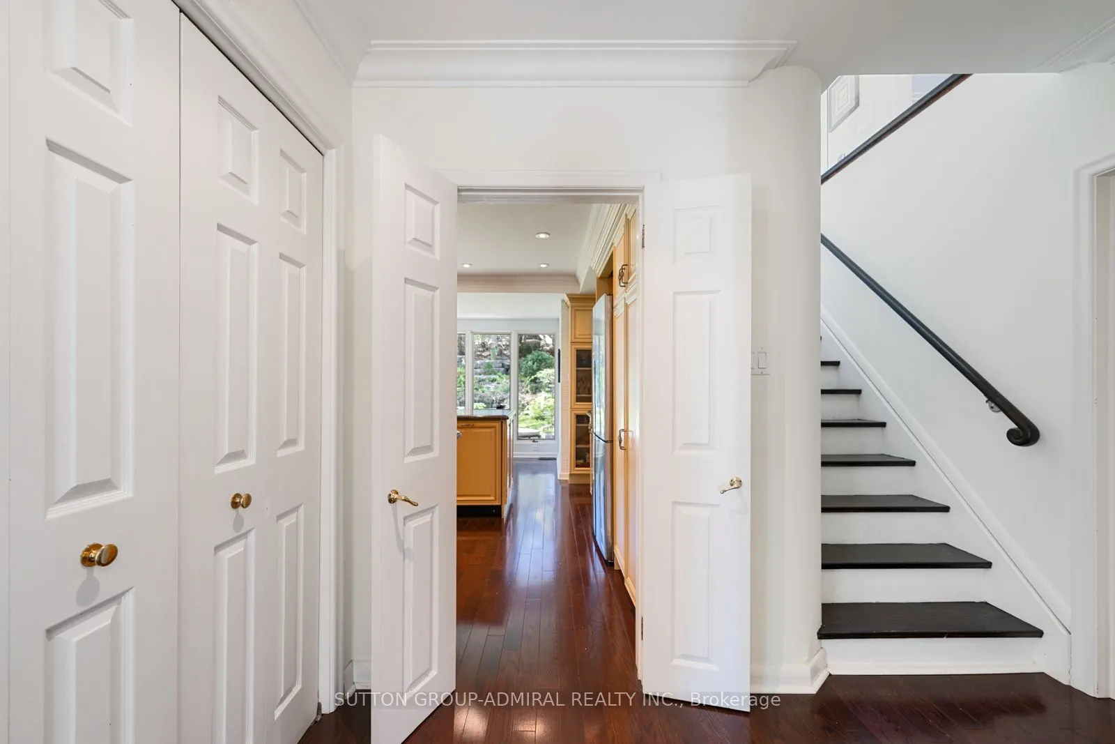 39 Pinehurst Crescent