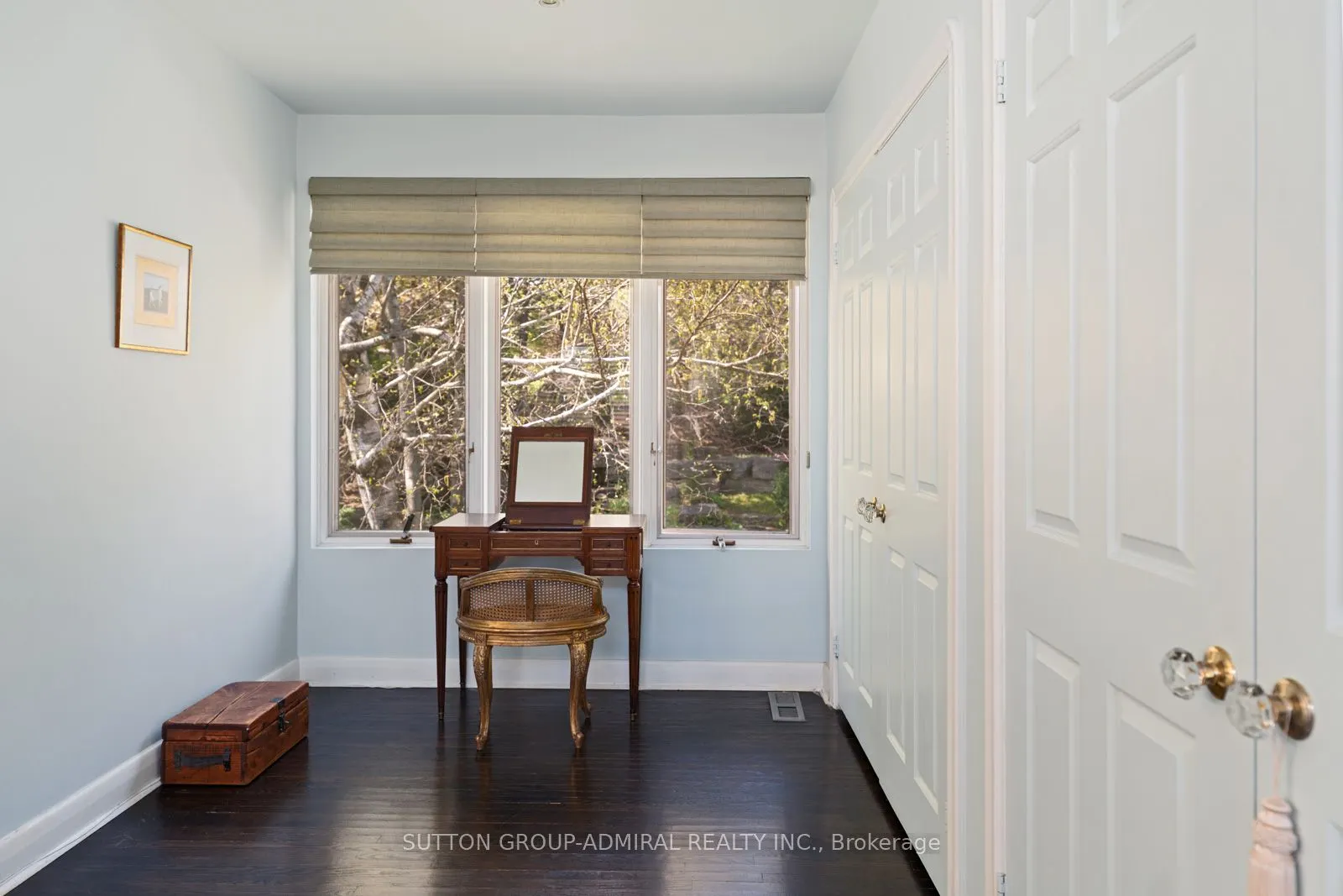 39 Pinehurst Crescent