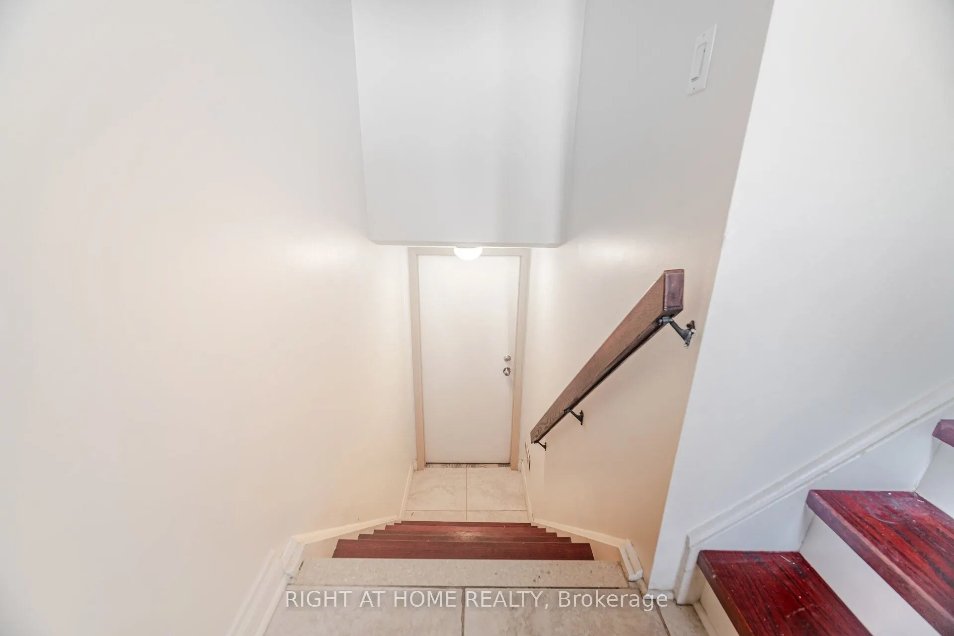 3241 Mccarthy Court