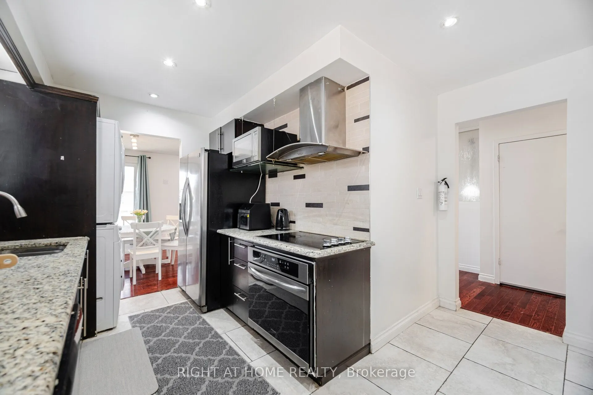 3241 Mccarthy Court