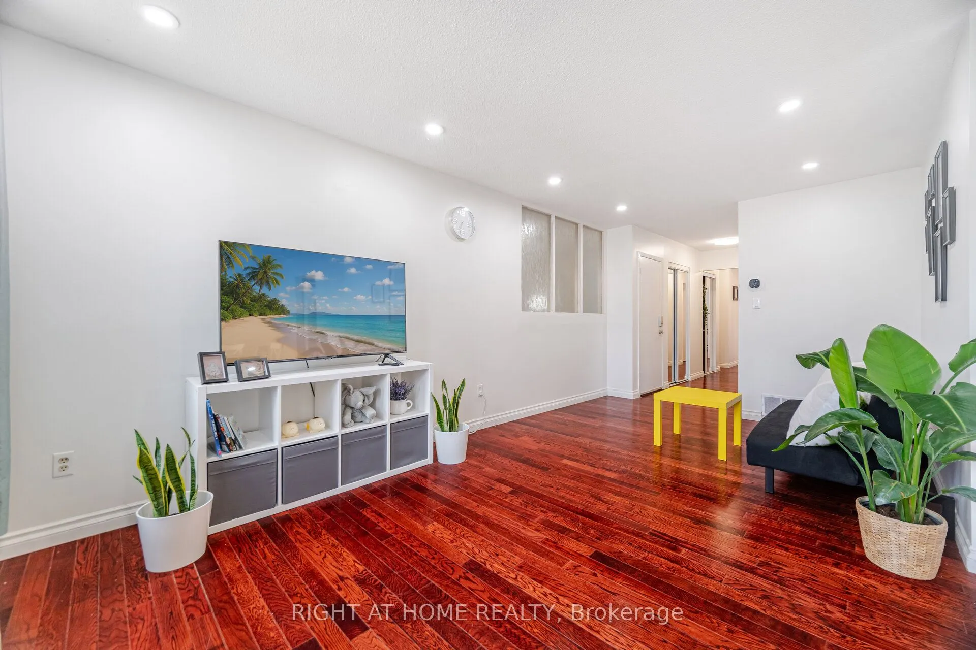 3241 Mccarthy Court