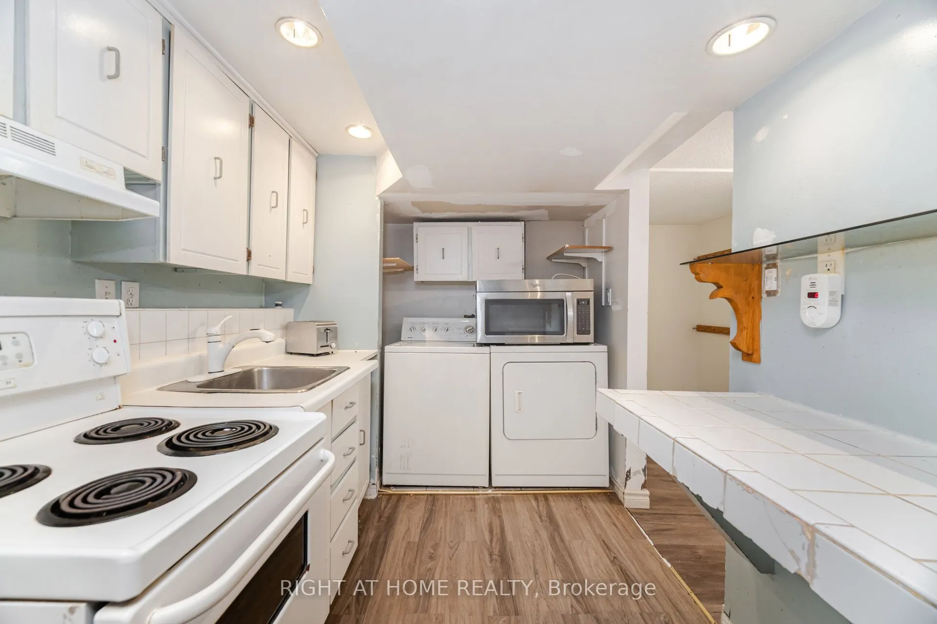 3241 Mccarthy Court