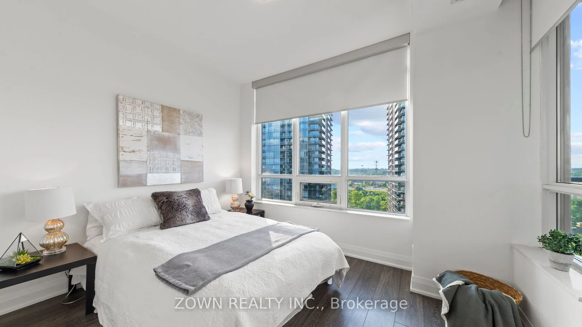 36 Park Lawn Road, #1408
