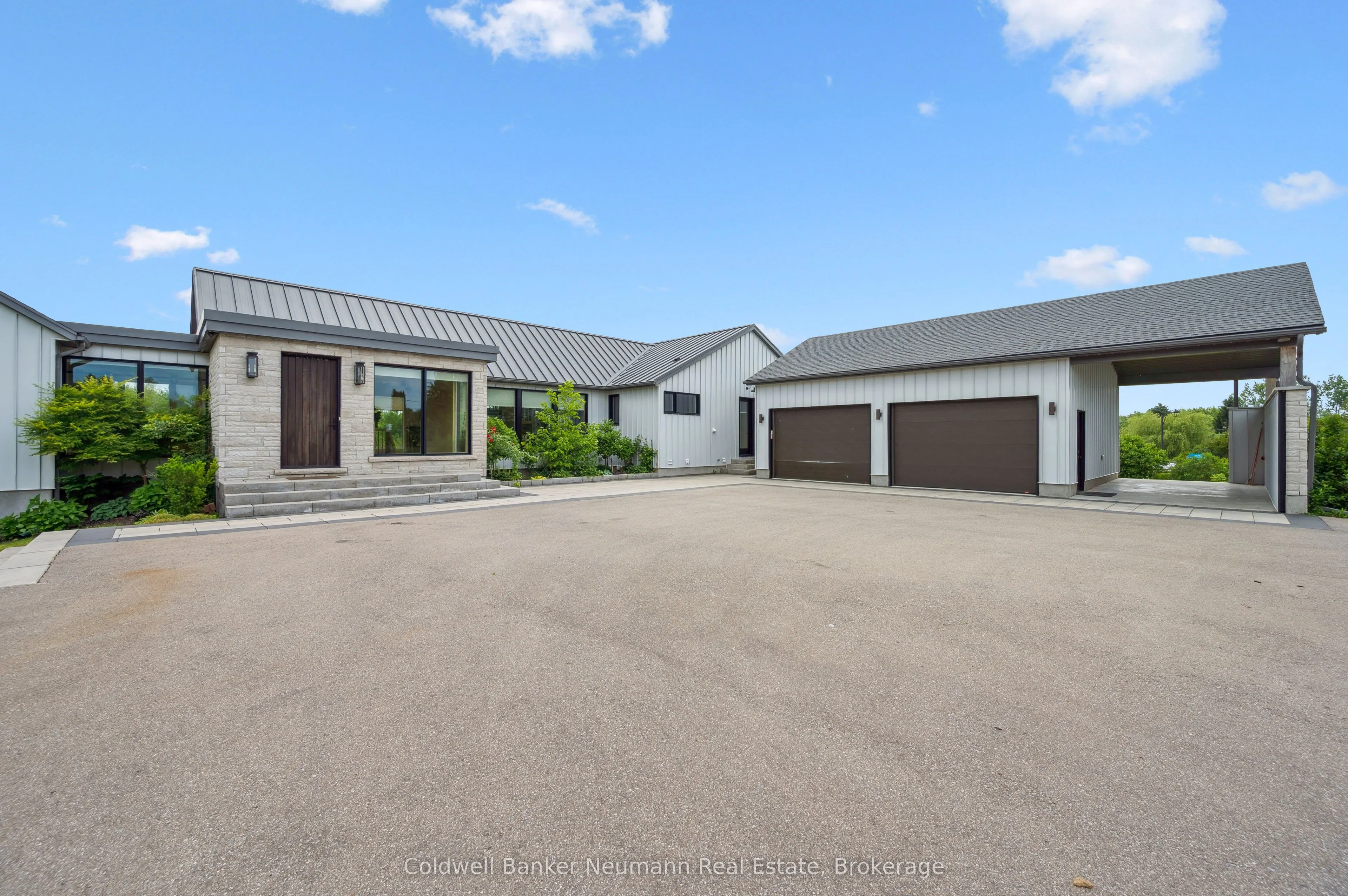 1270 15th Side Road