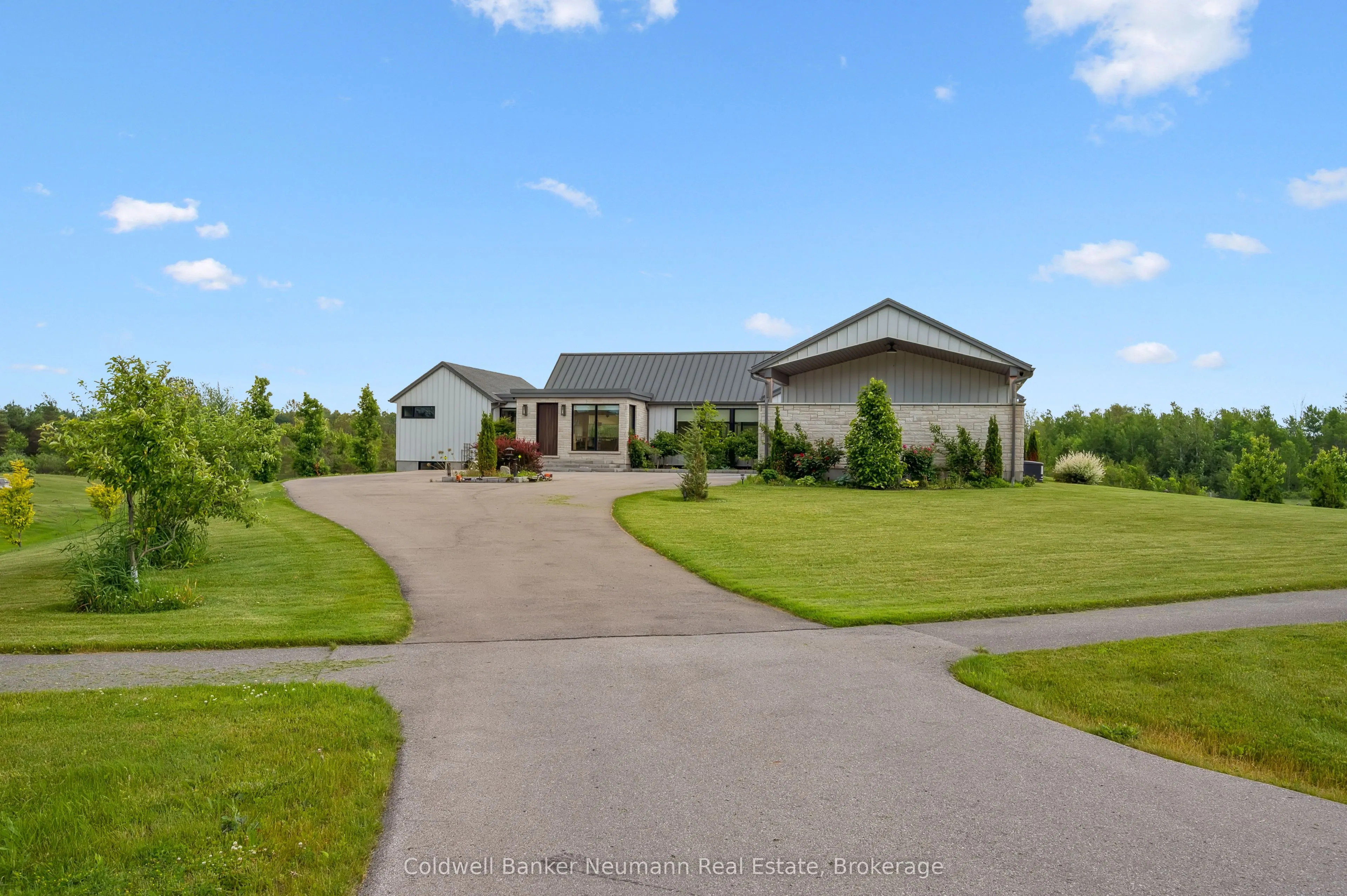 1270 15th Side Road