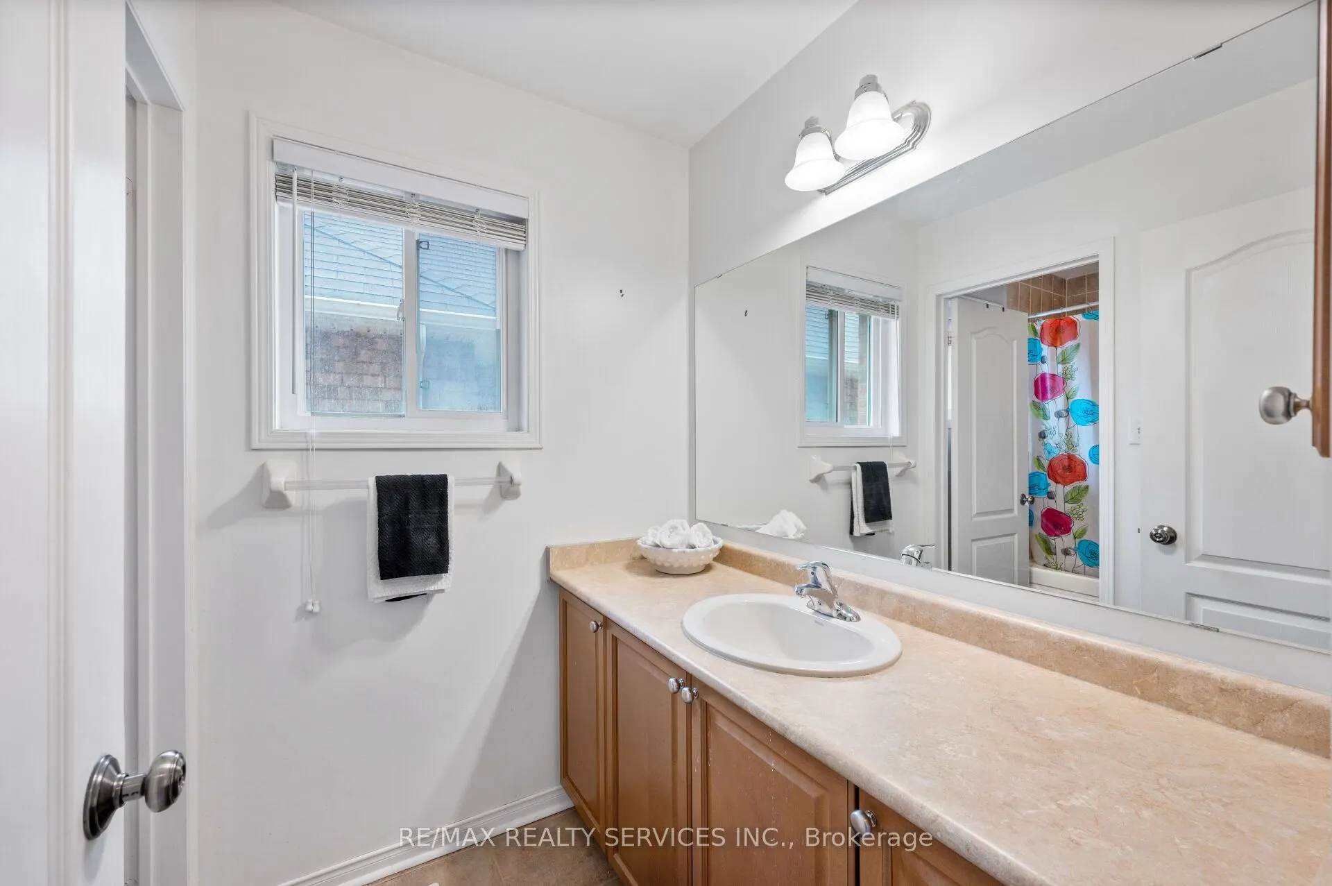 31 Rambling Oak Drive