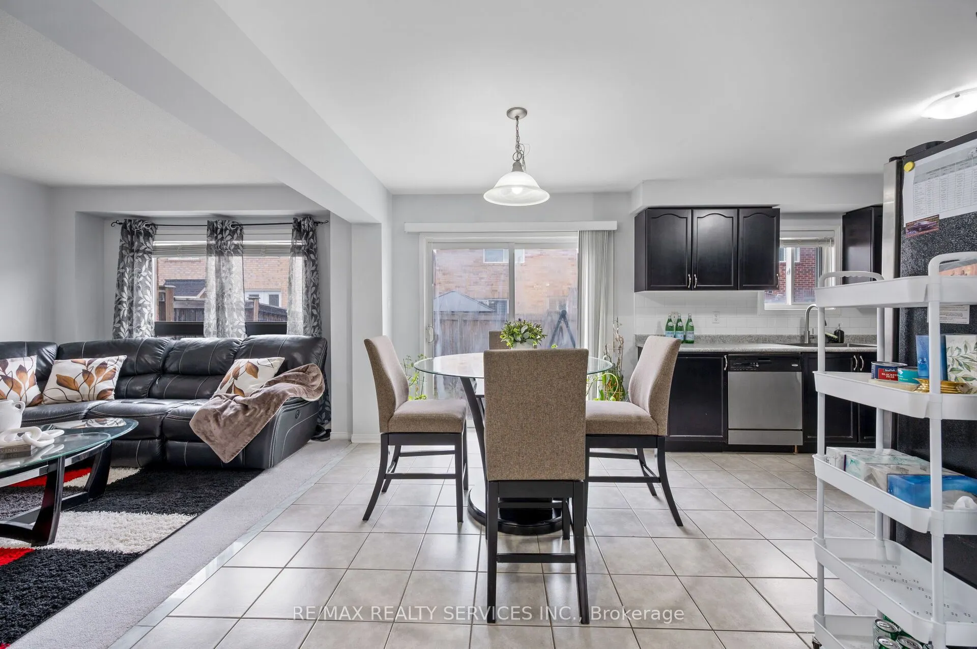 31 Rambling Oak Drive
