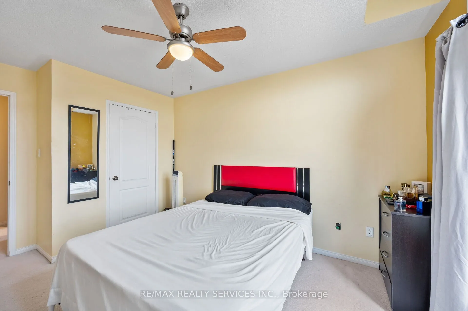 31 Rambling Oak Drive