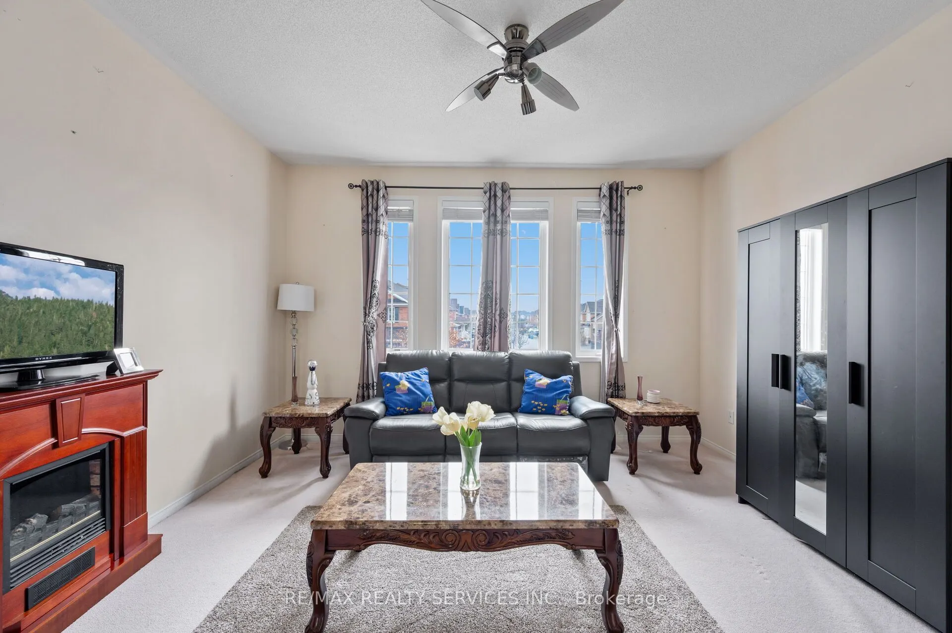 31 Rambling Oak Drive