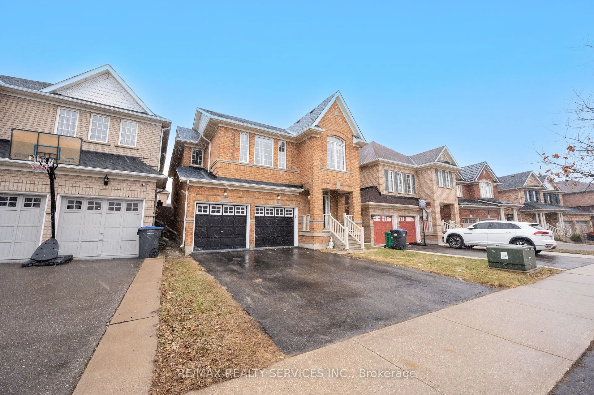 31 Rambling Oak Drive