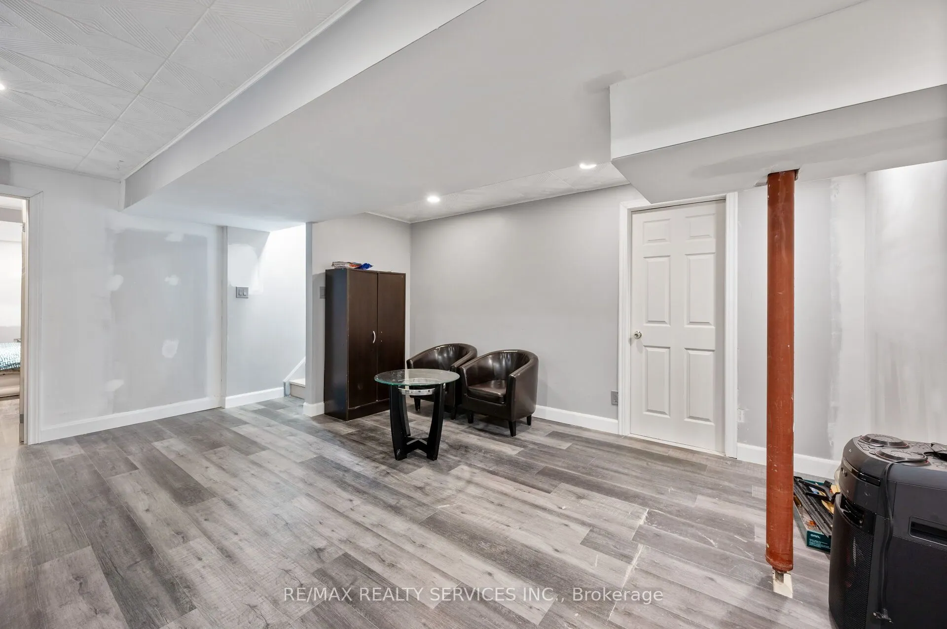 31 Rambling Oak Drive