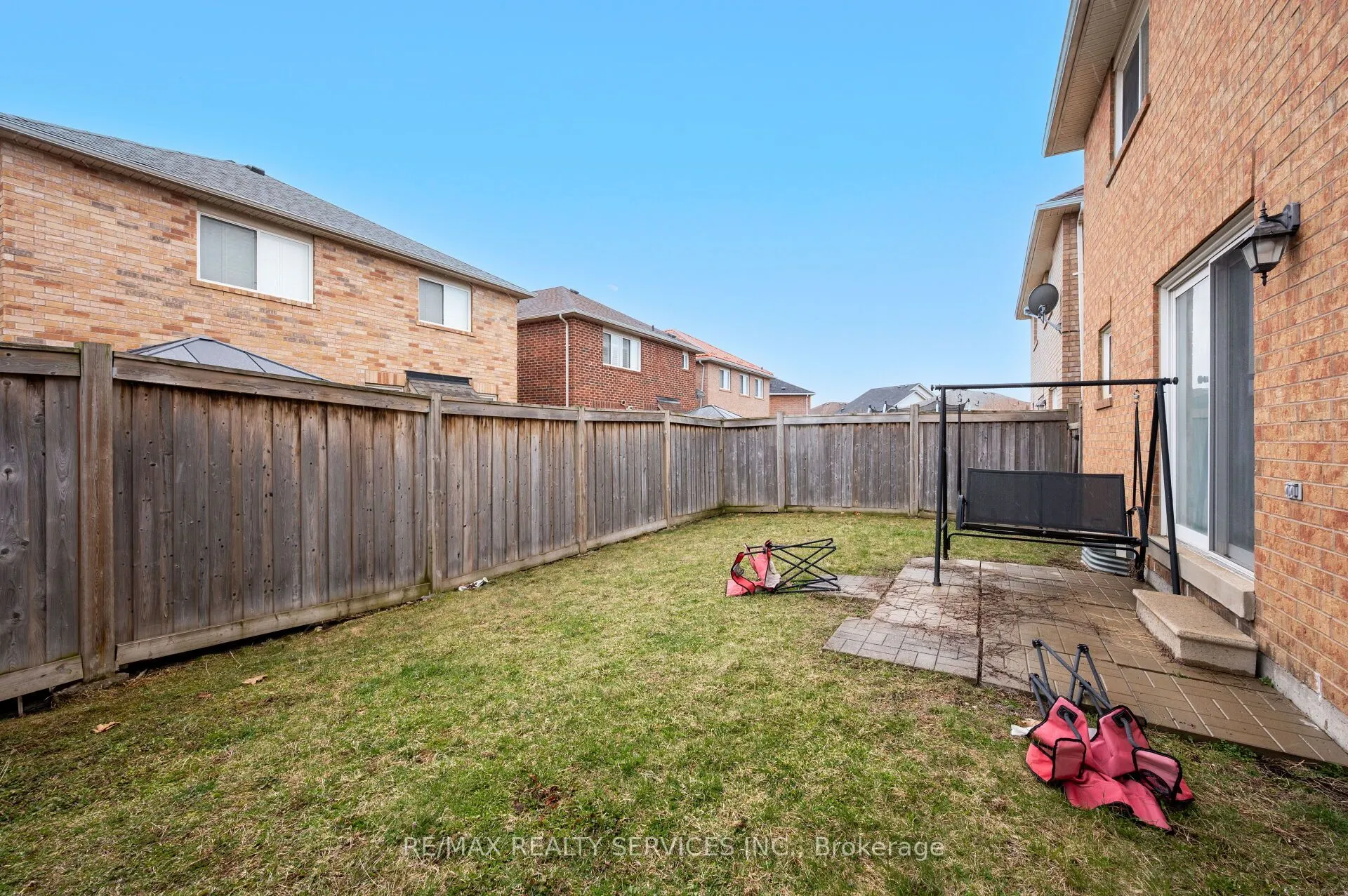 31 Rambling Oak Drive