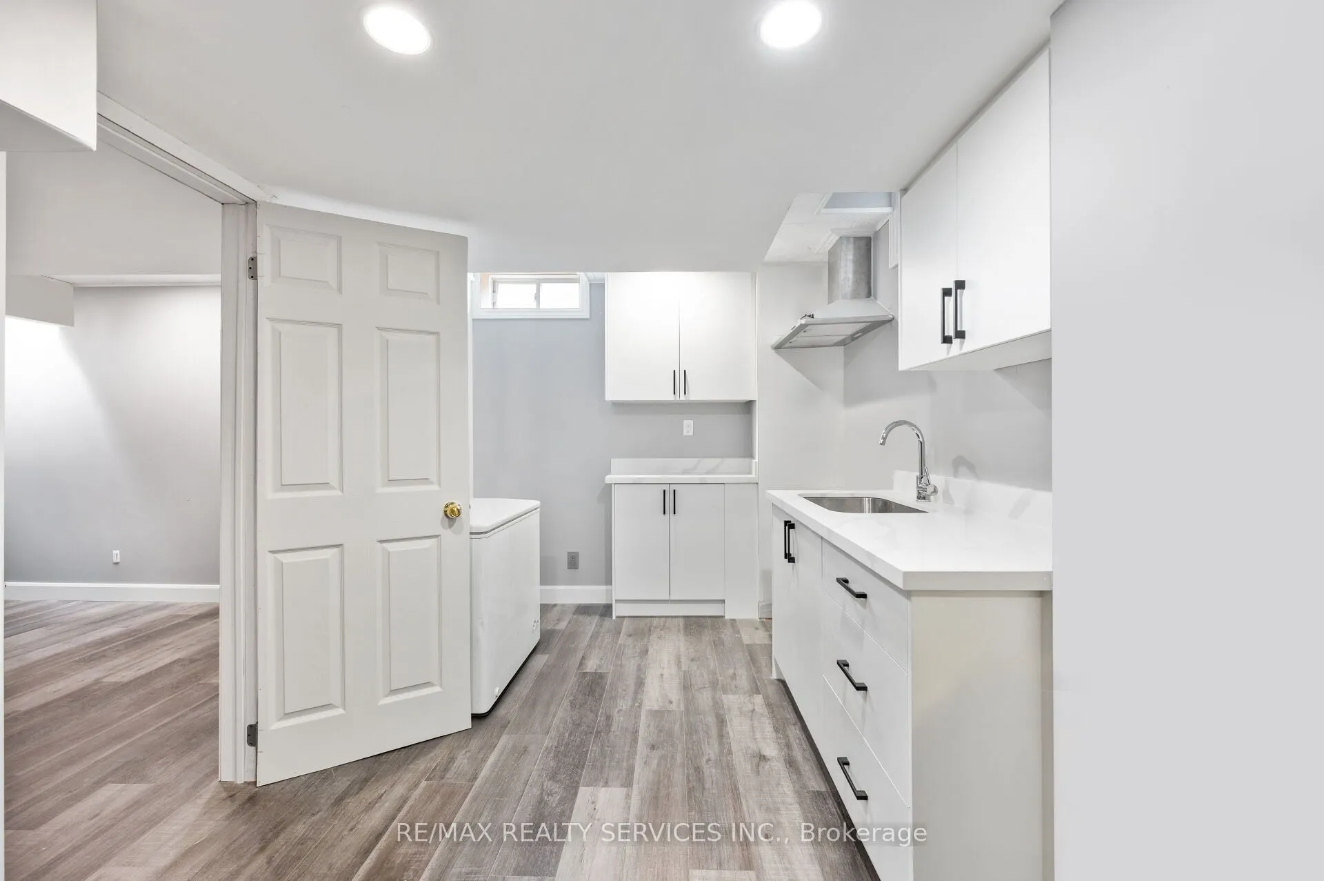 31 Rambling Oak Drive