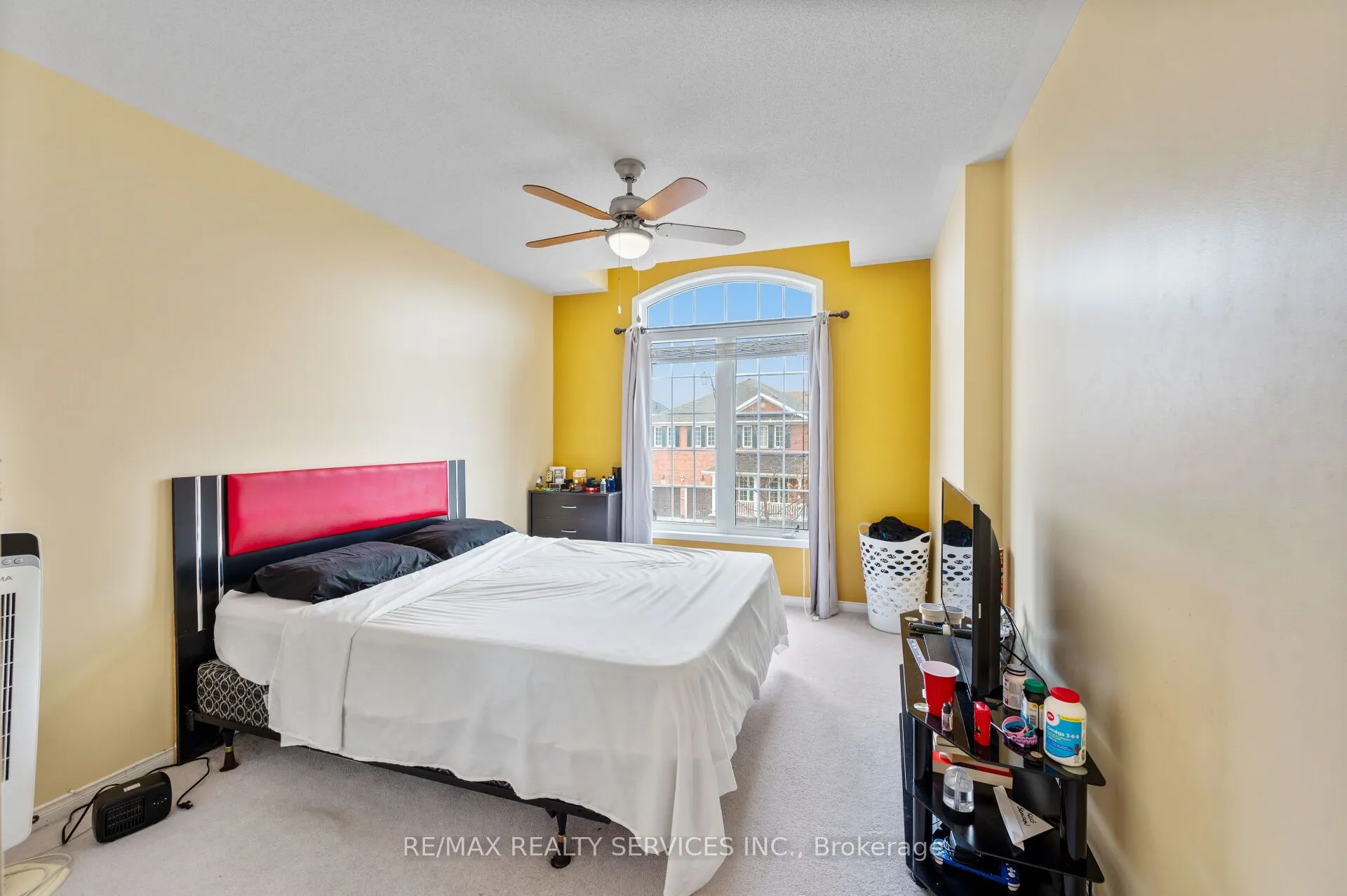 31 Rambling Oak Drive
