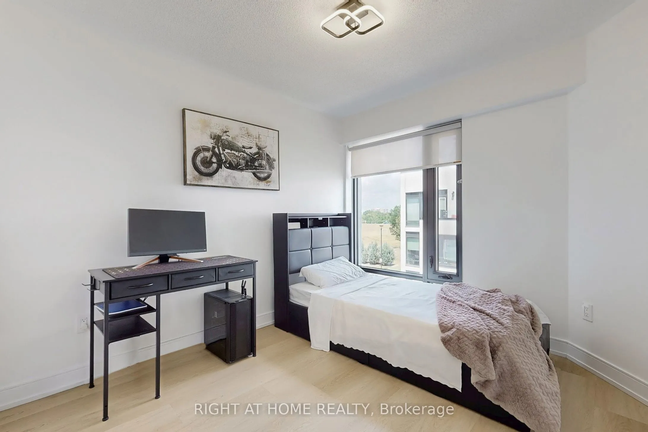 138 Widdicombe Hill Boulevard, #710