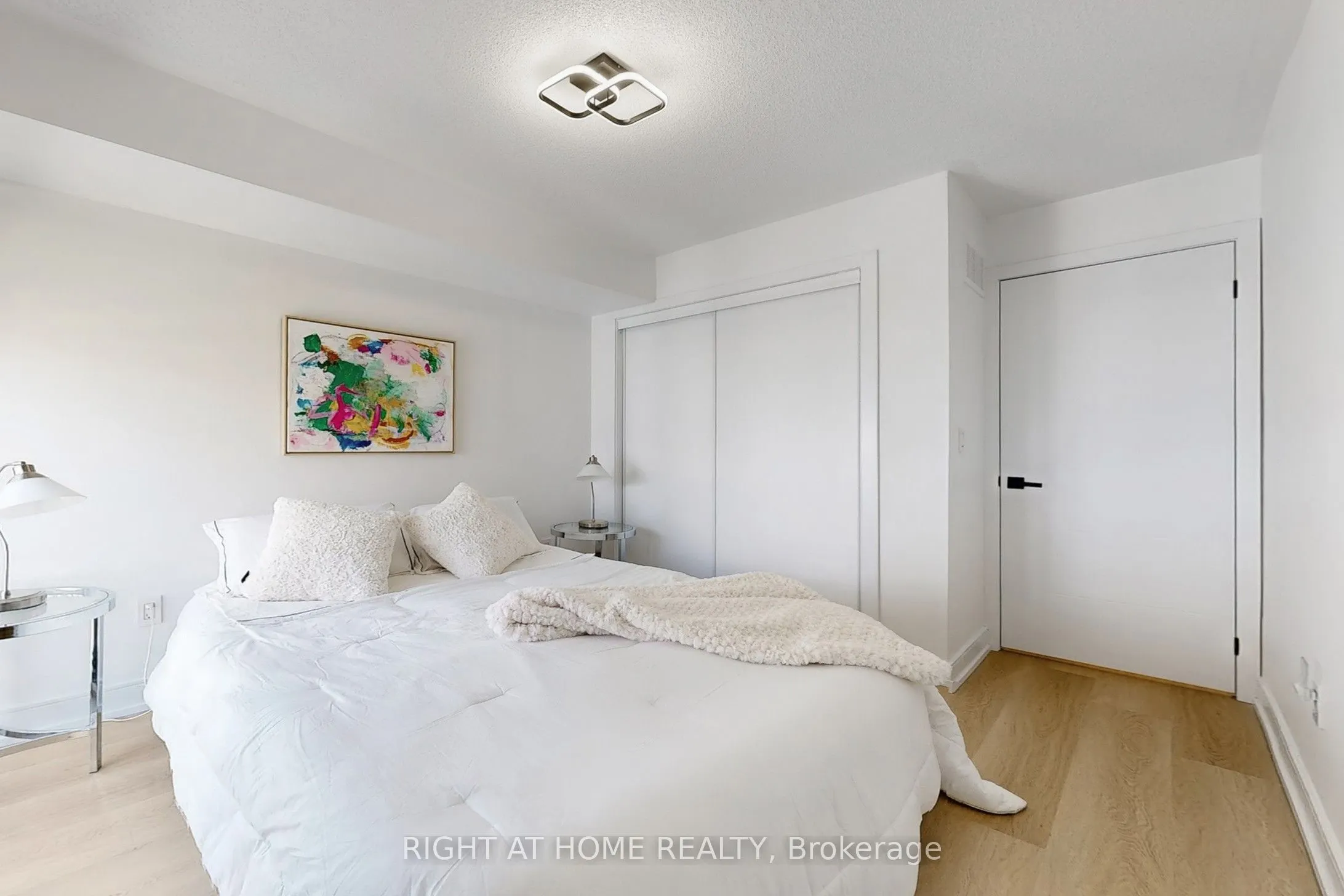 138 Widdicombe Hill Boulevard, #710