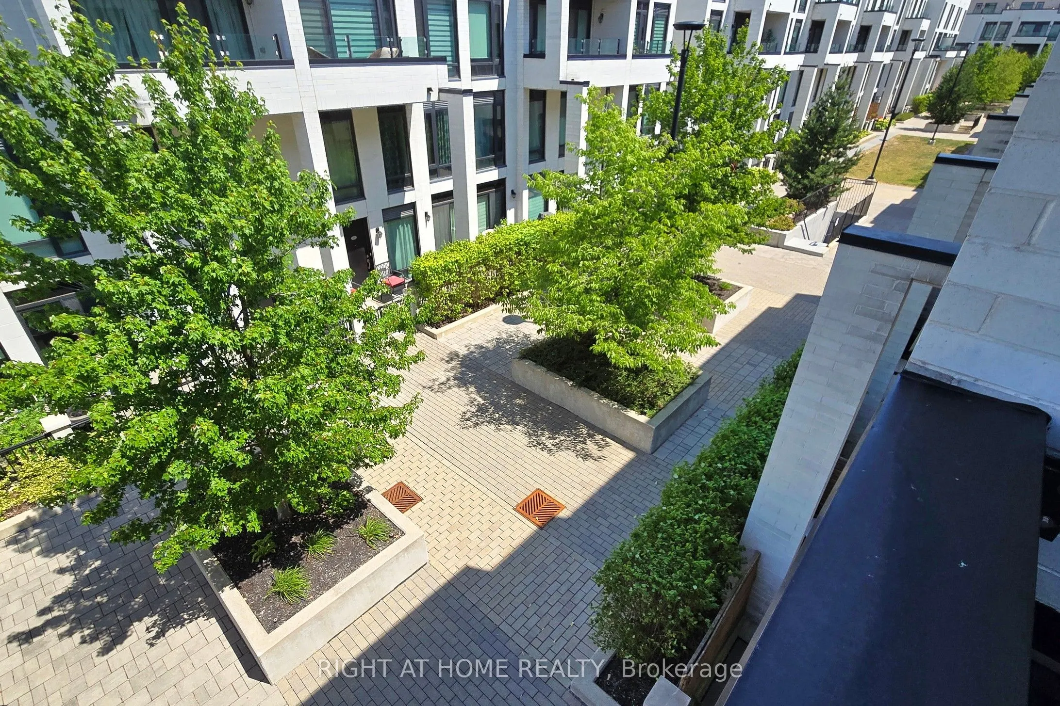 138 Widdicombe Hill Boulevard, #710