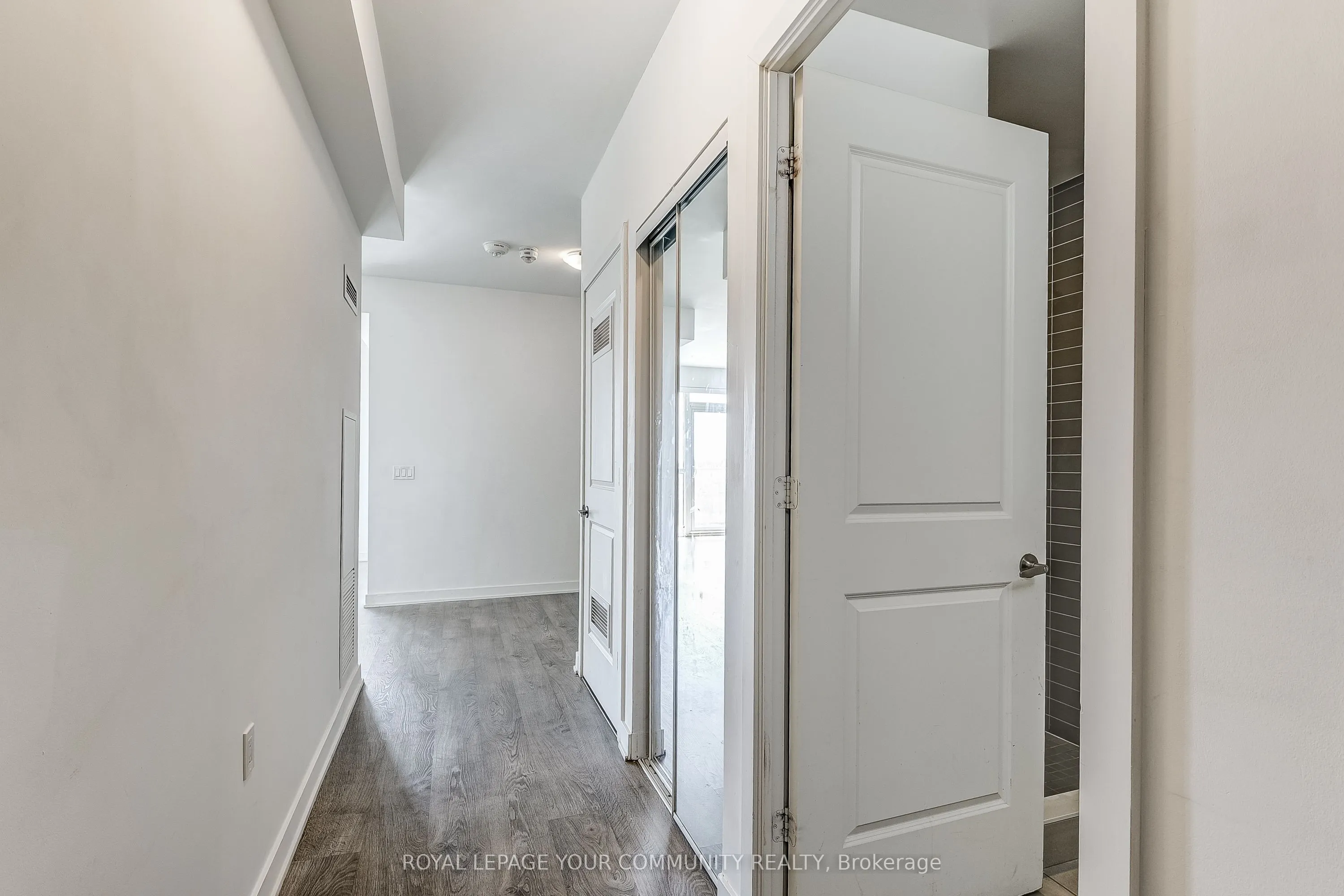 4677 Glen Erin Drive, #304