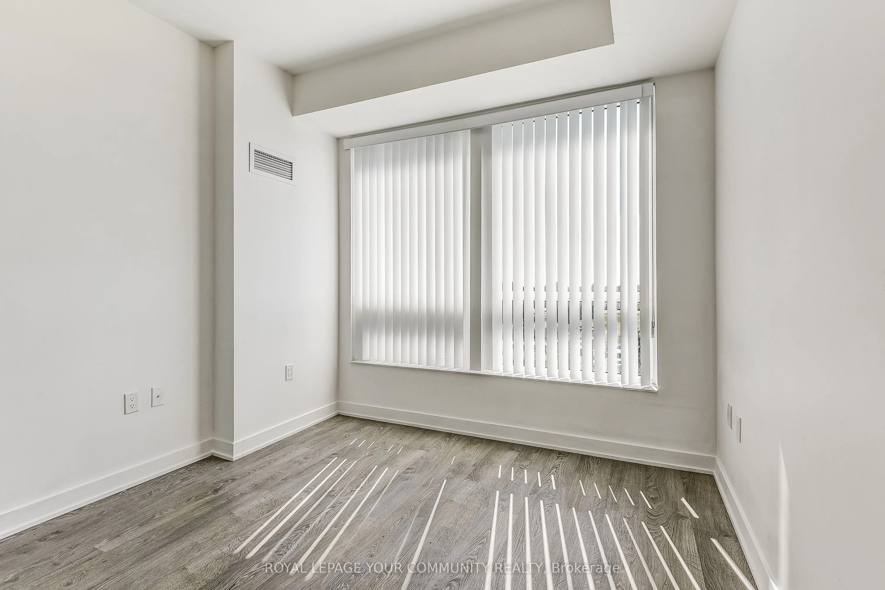 4677 Glen Erin Drive, #304