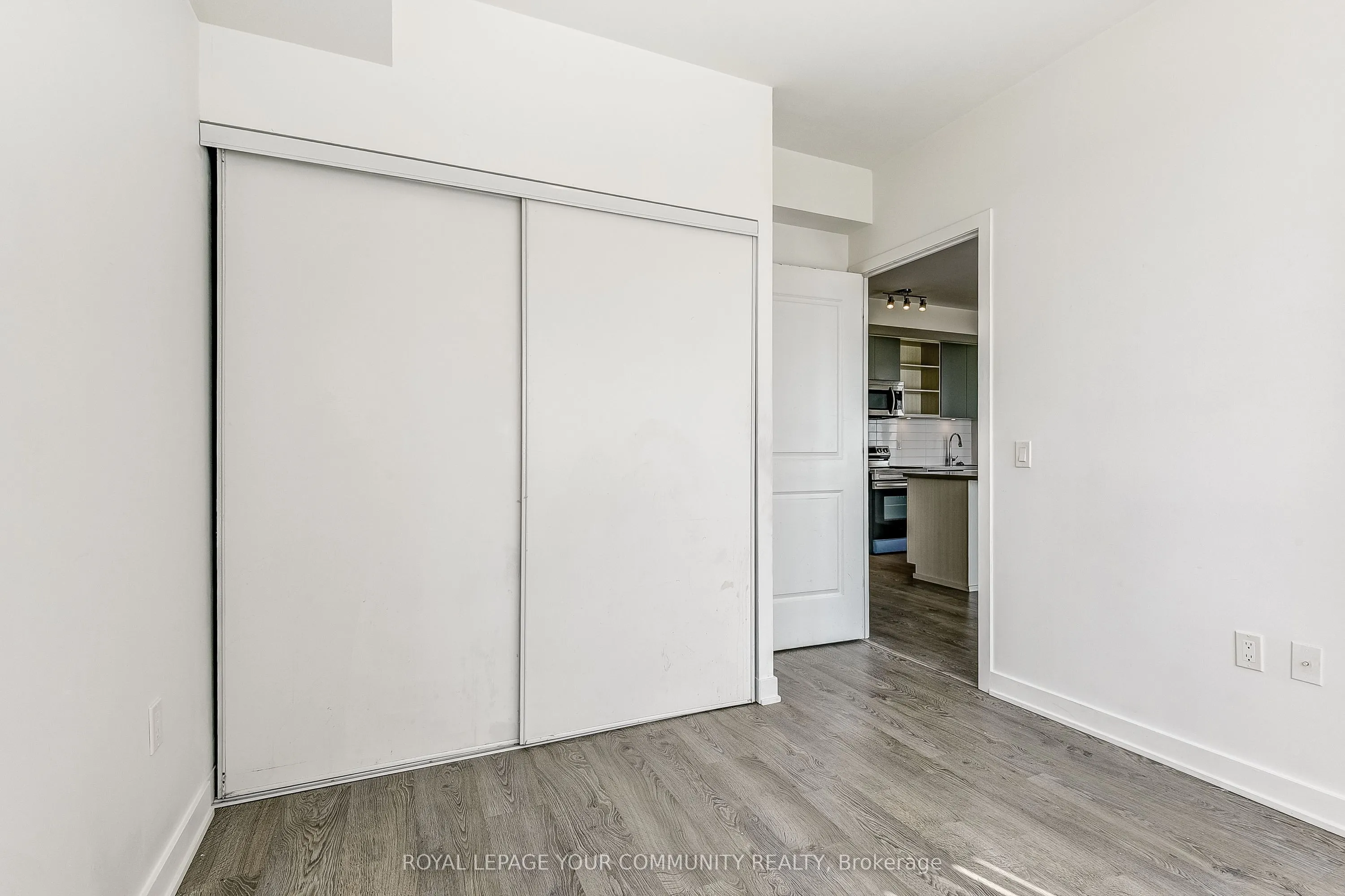 4677 Glen Erin Drive, #304