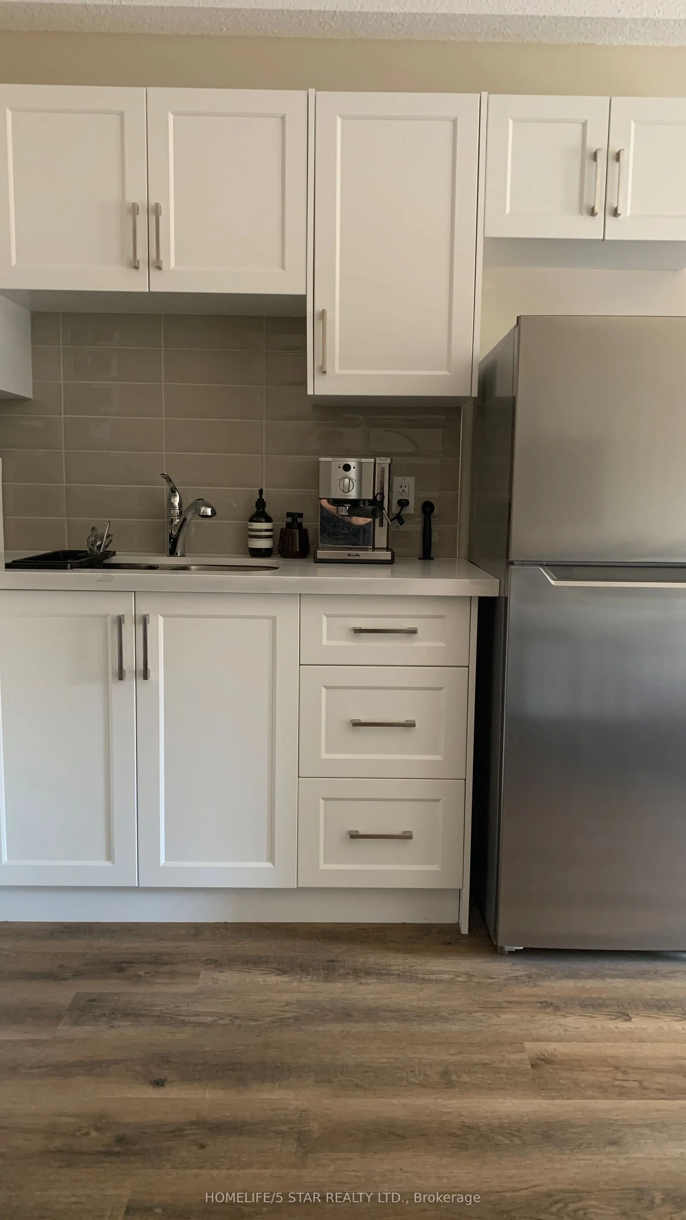 3003 Lake Shore Boulevard W, #4