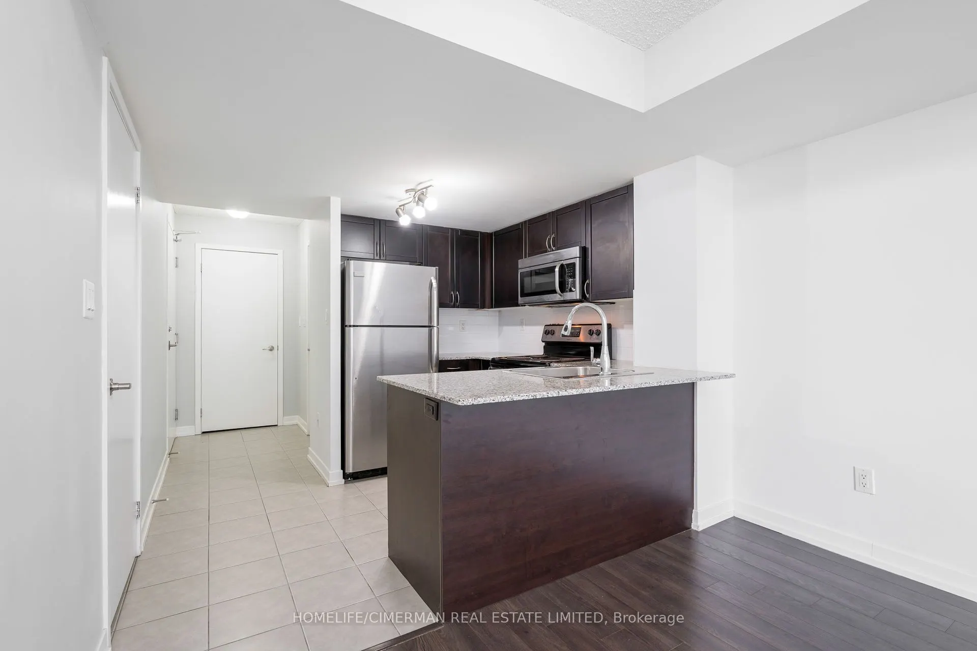816 Lansdowne Avenue, #316