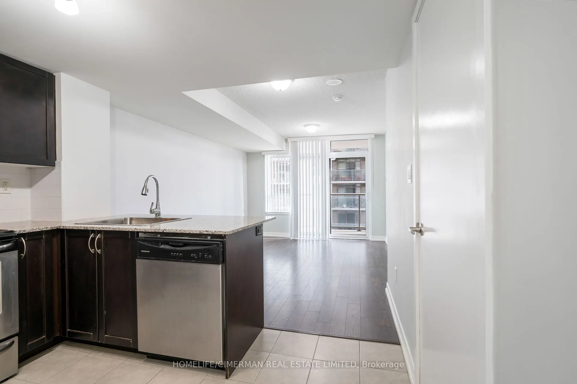 816 Lansdowne Avenue, #316