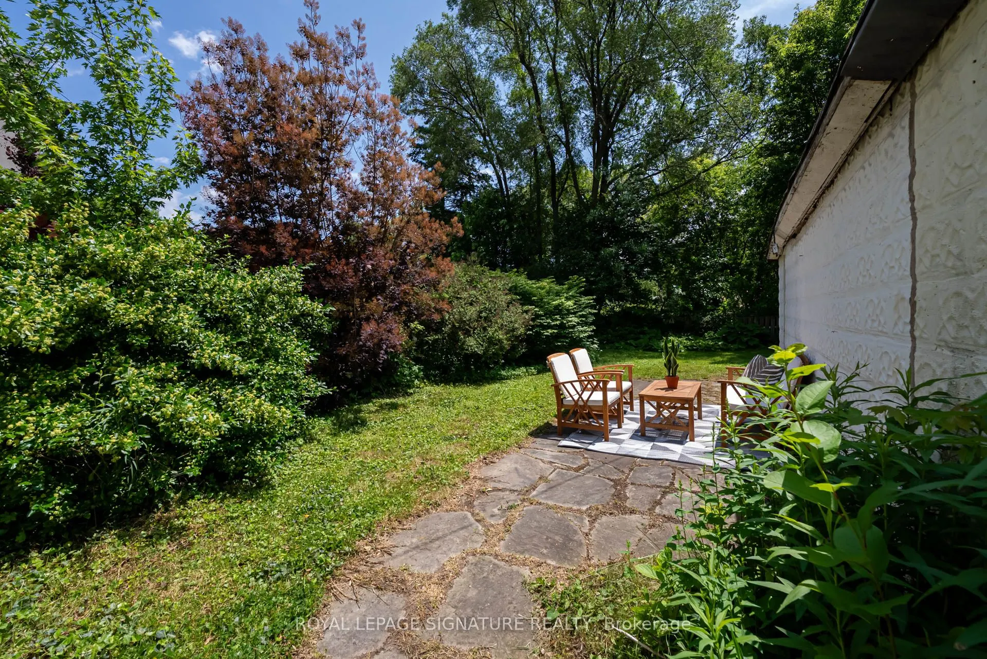 33 Ash Crescent
