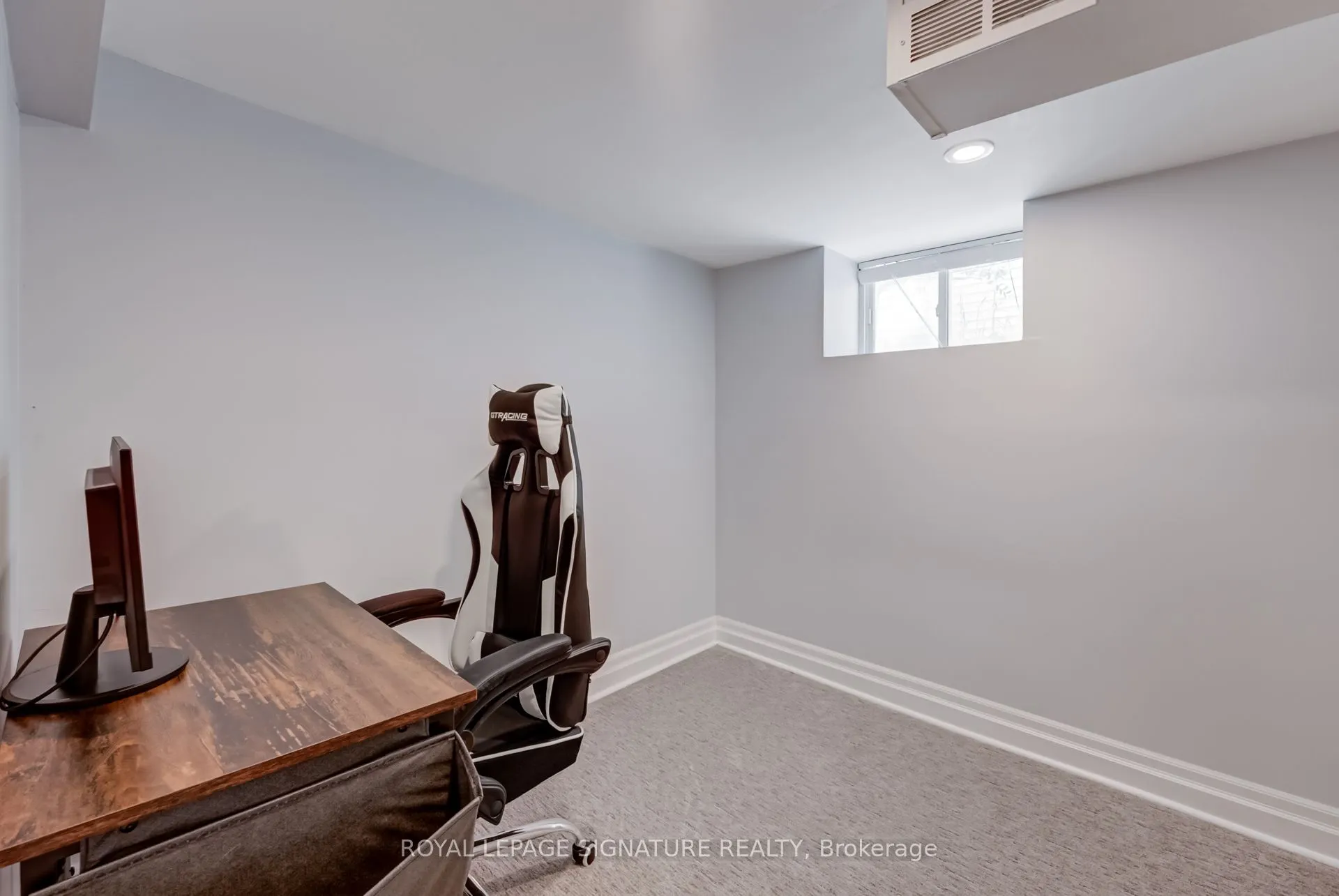 33 Ash Crescent