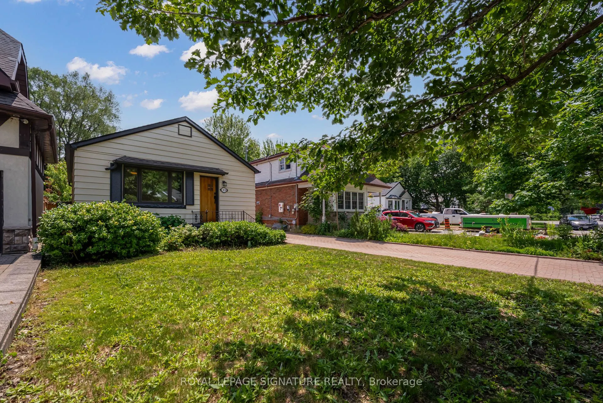 33 Ash Crescent