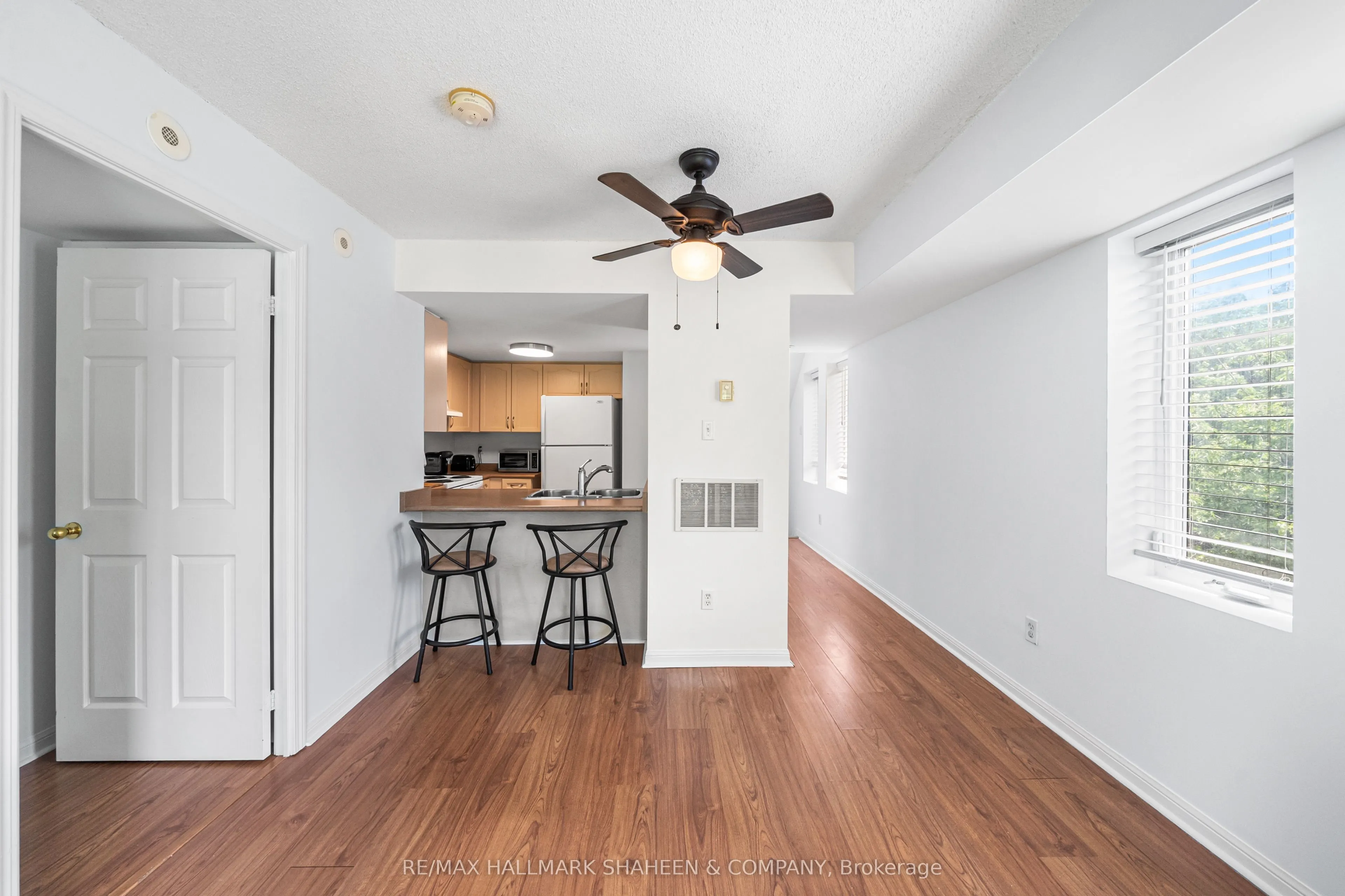 55 George Appleton Way, #2117