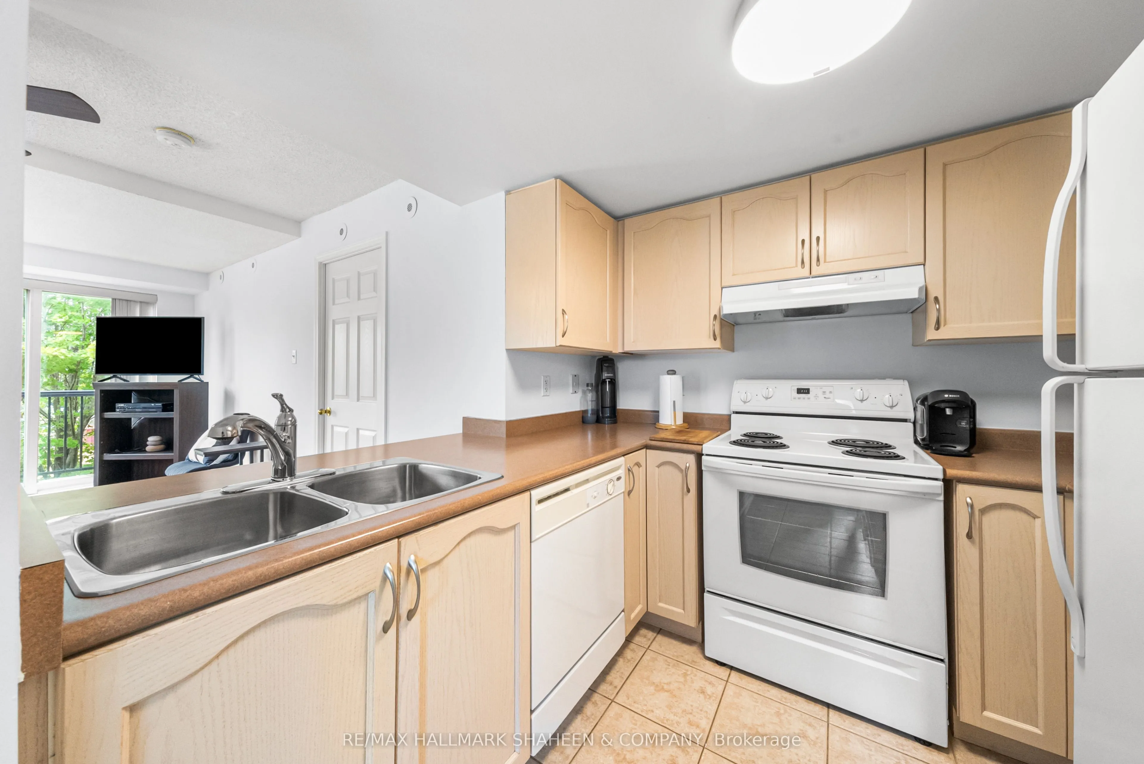 55 George Appleton Way, #2117