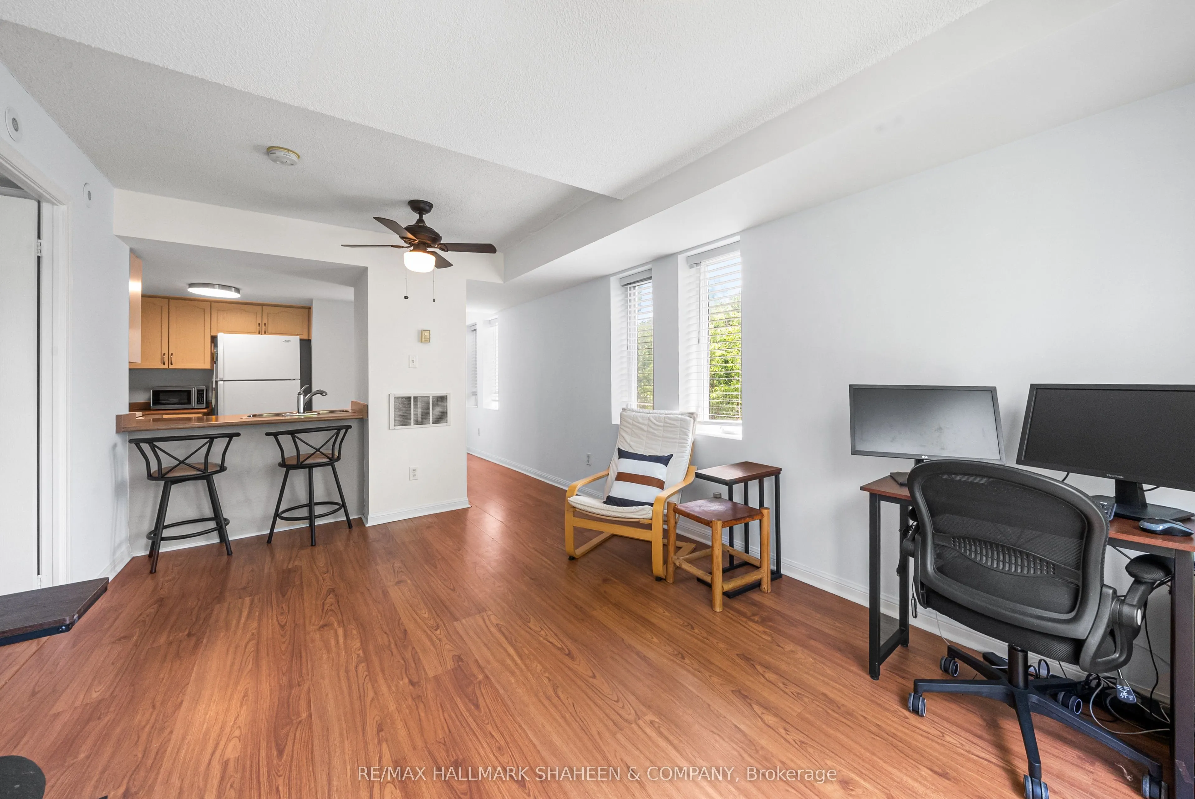 55 George Appleton Way, #2117