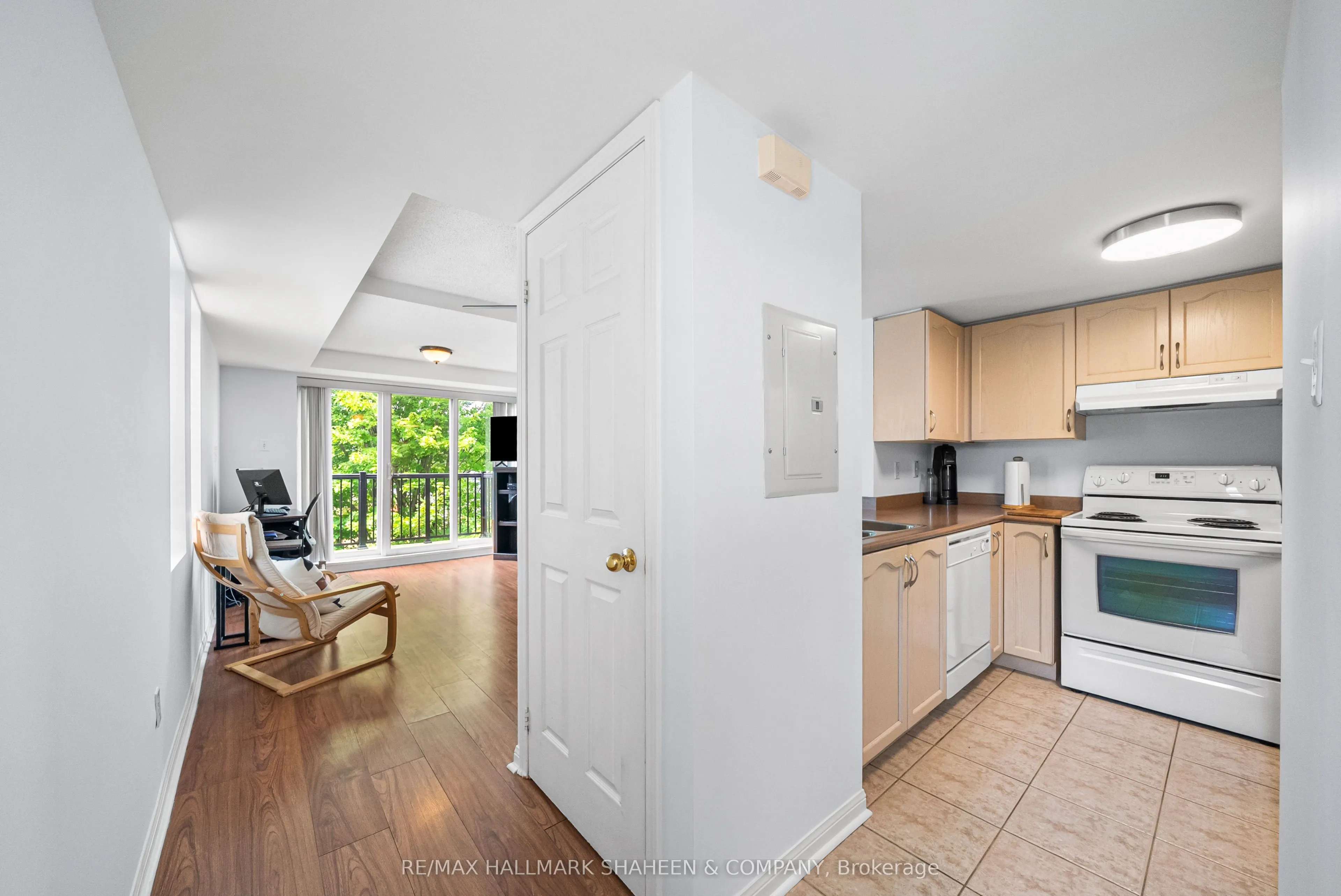 55 George Appleton Way, #2117