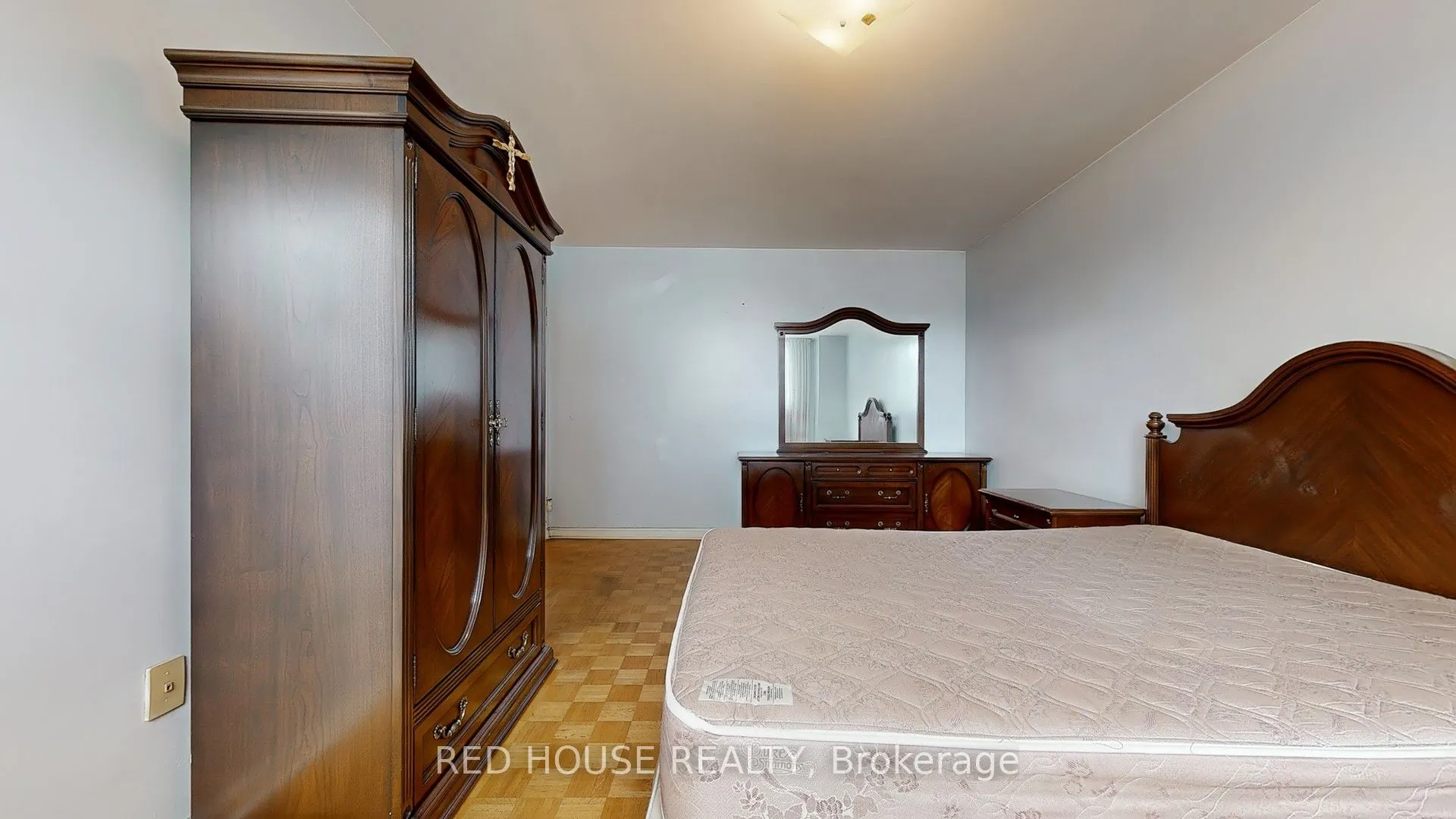 5 Frith Road, #206