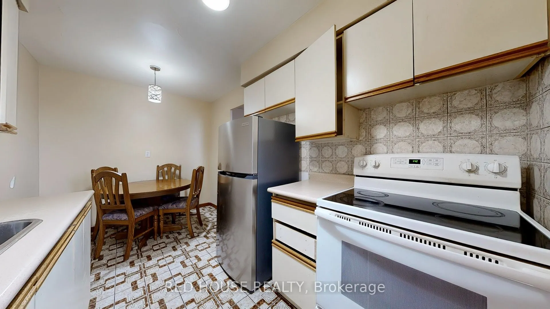 5 Frith Road, #206
